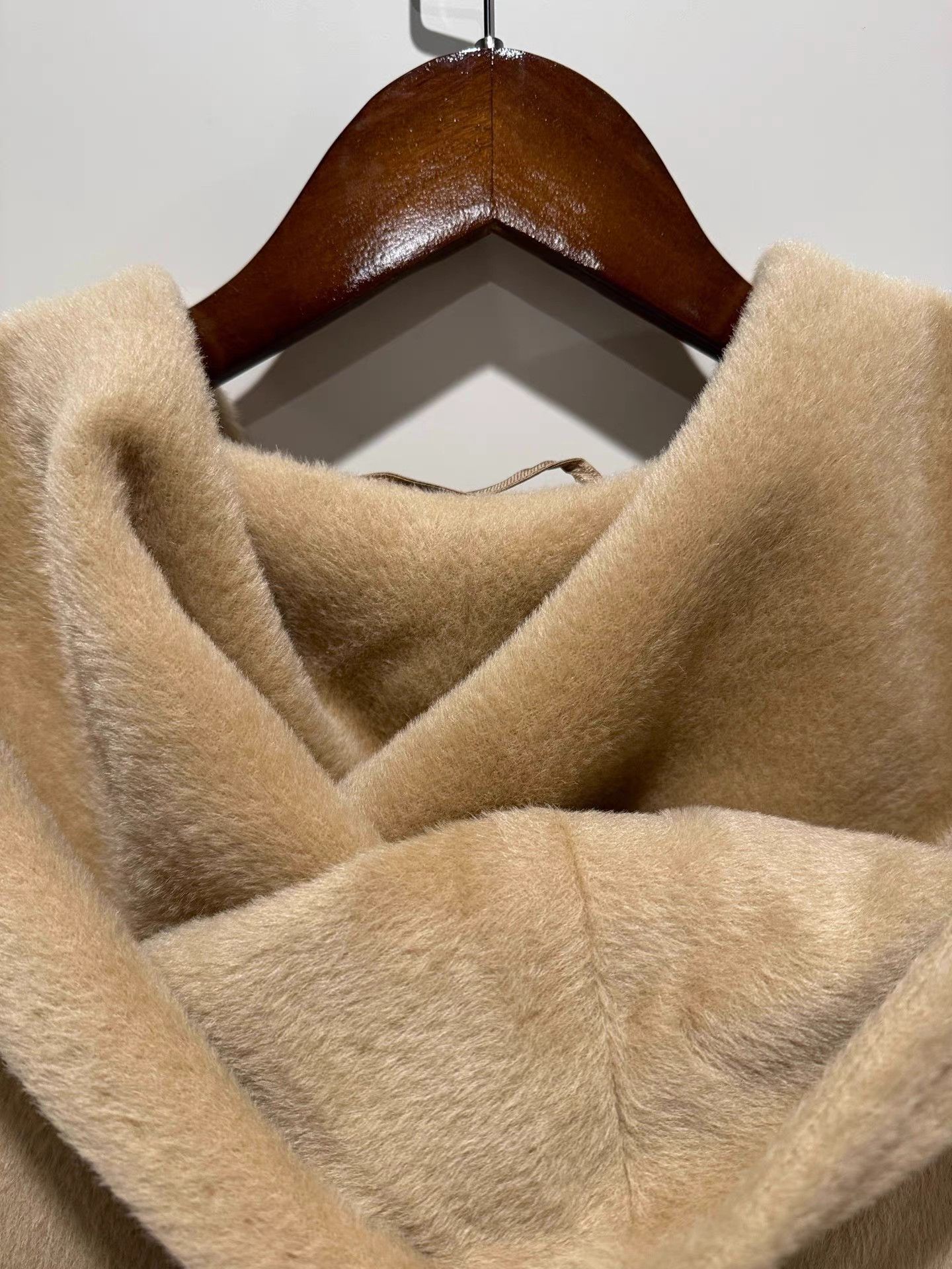 Max Mara MaxMara Teddy Hooded Coat K6 Size XS / US 0-2 / IT 36-38 - 5 Thumbnail