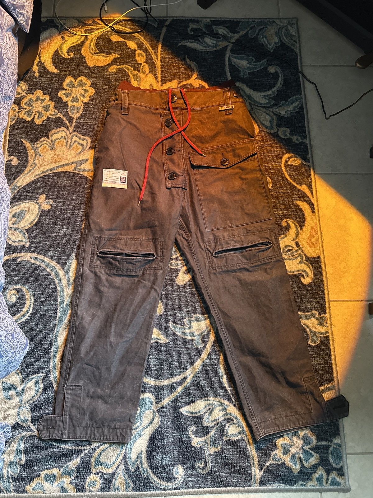 Maison MIHARA YASUHIRO Maison Mihara button Detailed Cargo Trousers Size US 32 / EU 48 - 1 Thumbnail