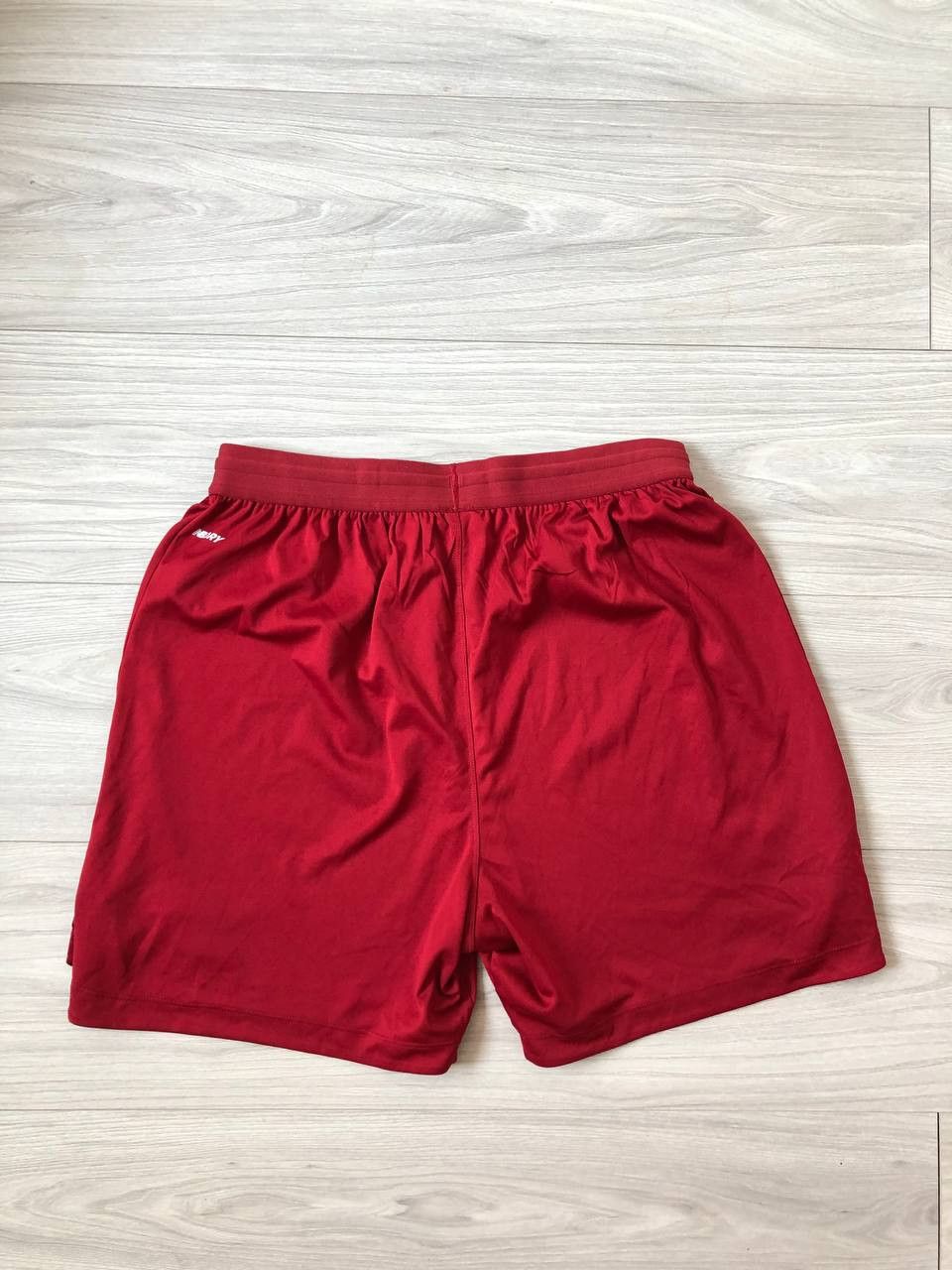 New Balance LIVERPOOL FOOTBALL SOCCER SHORTS NEW BALANCE Size US 34 / EU 50 - 4 Thumbnail