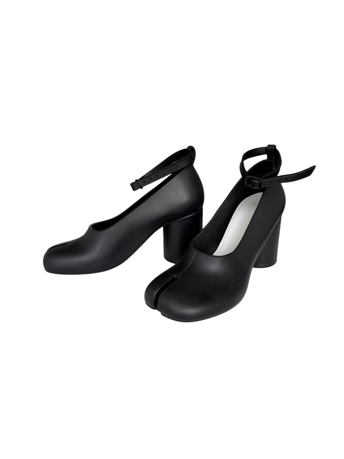 Maison Margiela Tabi Mary Janes | Grailed