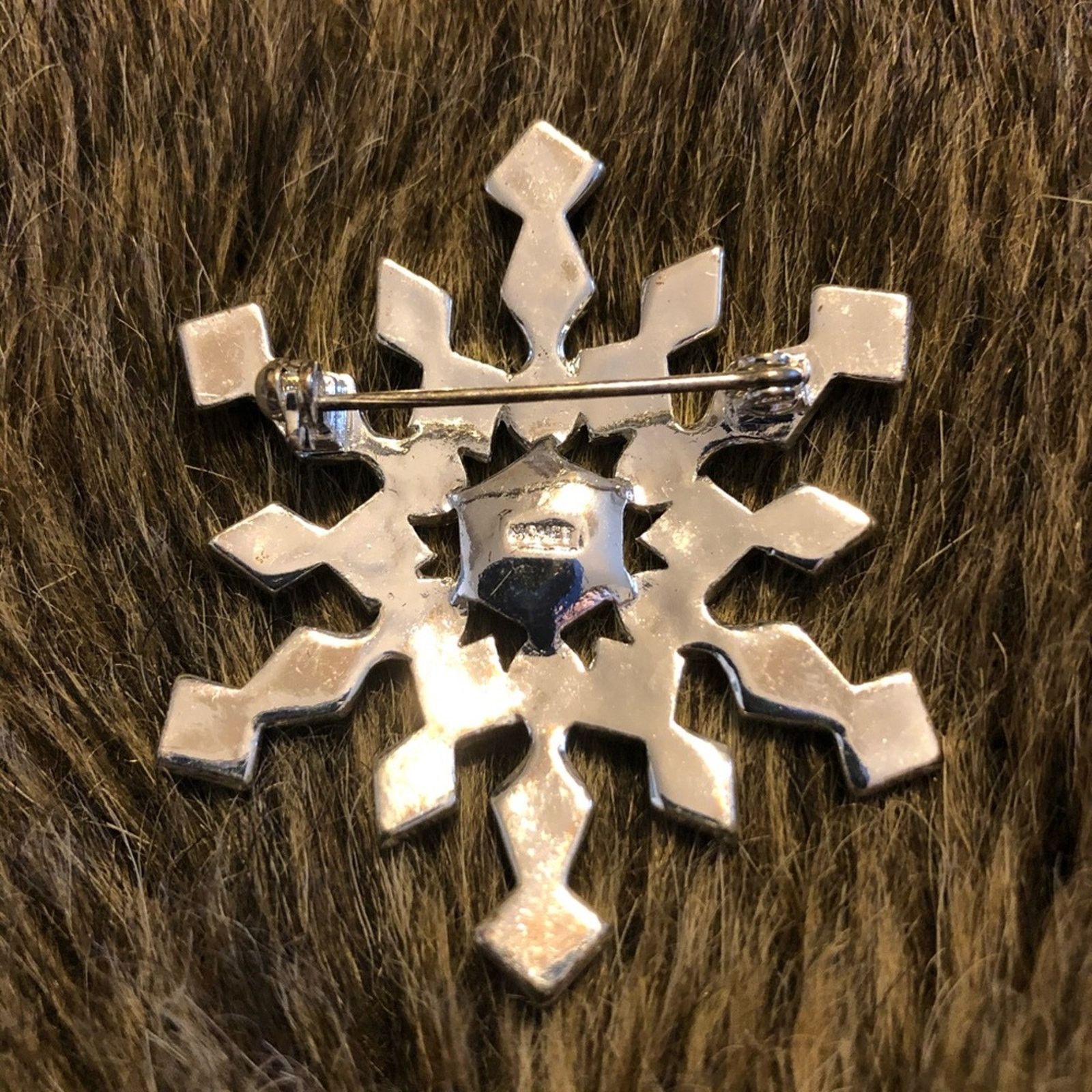 Monet Vintage Monet starburst ice snowflake brooch Size ONE SIZE - 2 Thumbnail
