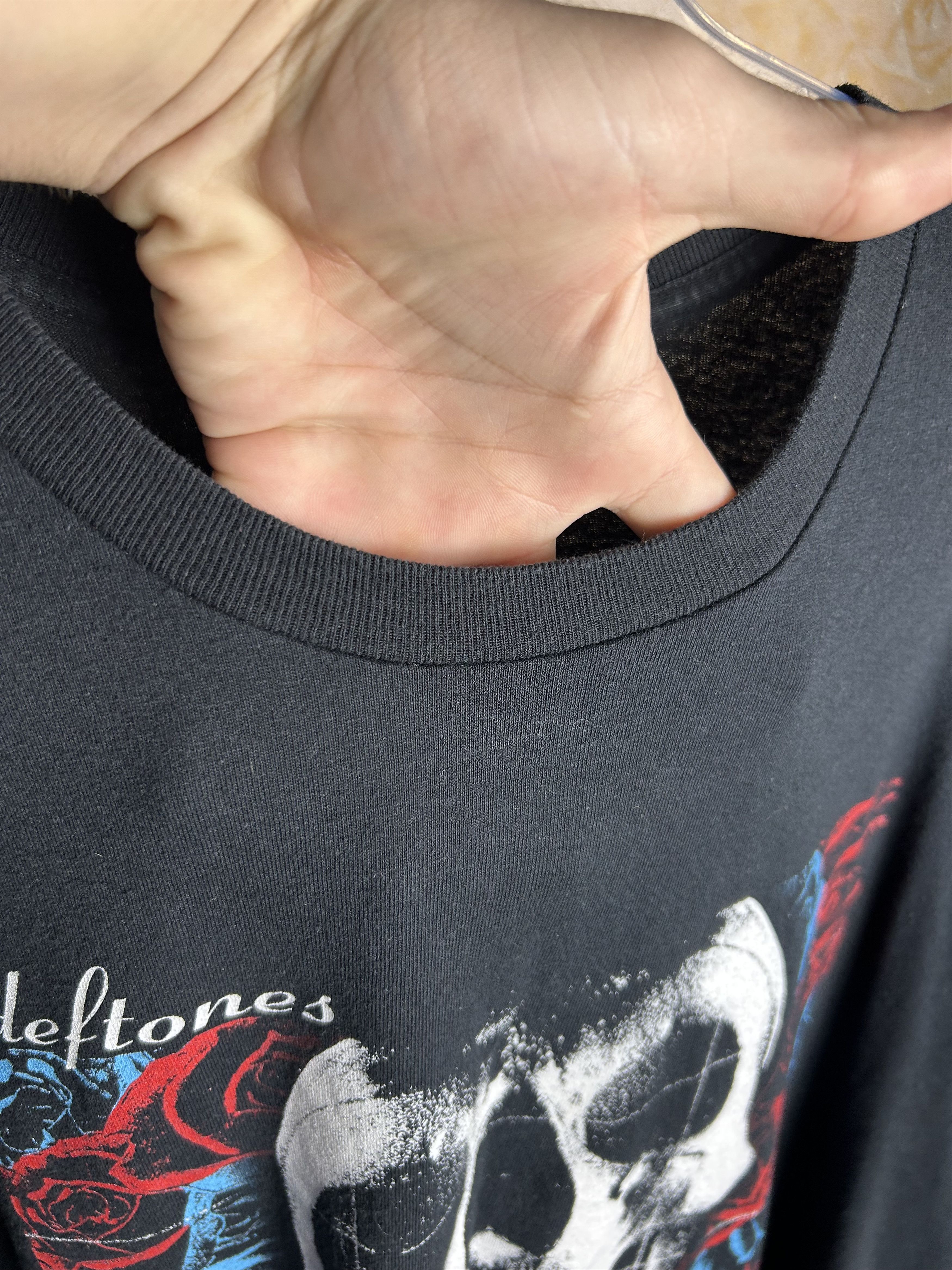 Band Tees Vintage 2000s Deftones Rock Band T-shirt Size US XXL / EU 58 / 5 - 8 Thumbnail