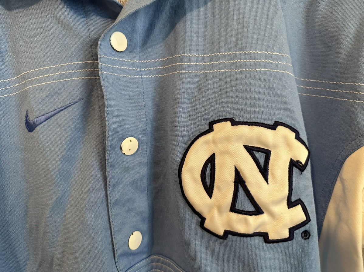Nike Vintage UNC Nike Shooting Shirt Size US M / EU 48-50 / 2 - 5 Thumbnail