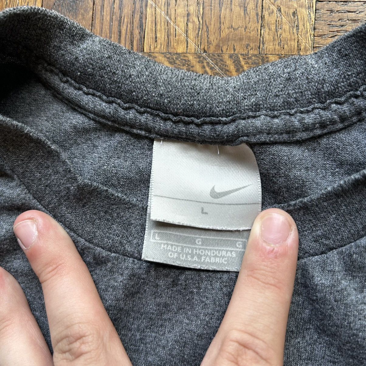 Nike Vintage Dark heather grey nike tee Size US L / EU 52-54 / 3 - 3 Thumbnail