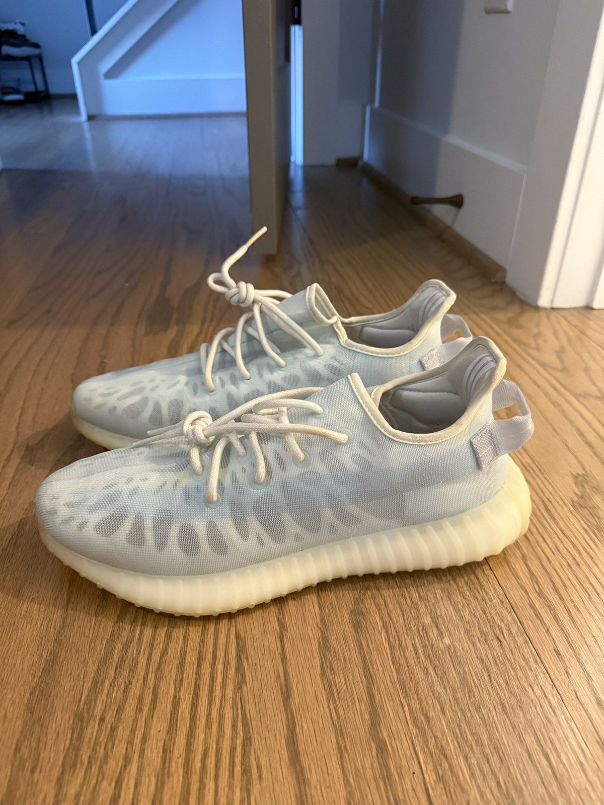 Yeezy Yeezy Boost 350 V2 Mono Ice Size US 12 / EU 45 - 4 Thumbnail