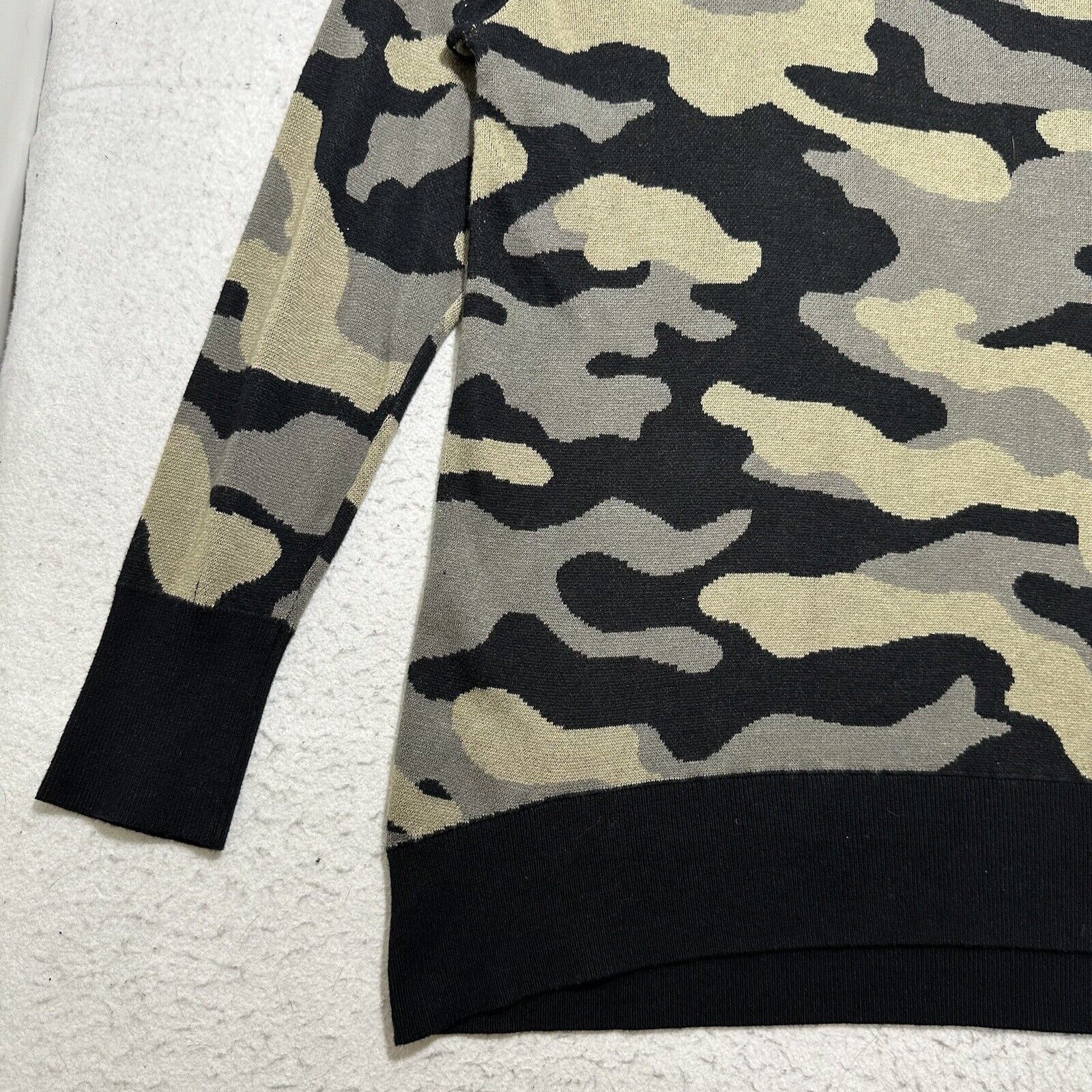 Isaac Mizrahi Isaac Mizrah XXL Crewneck Sweatshirt Camo Pattern Pullover Size XXL / US 16-18 / IT 52-54 - 7 Thumbnail
