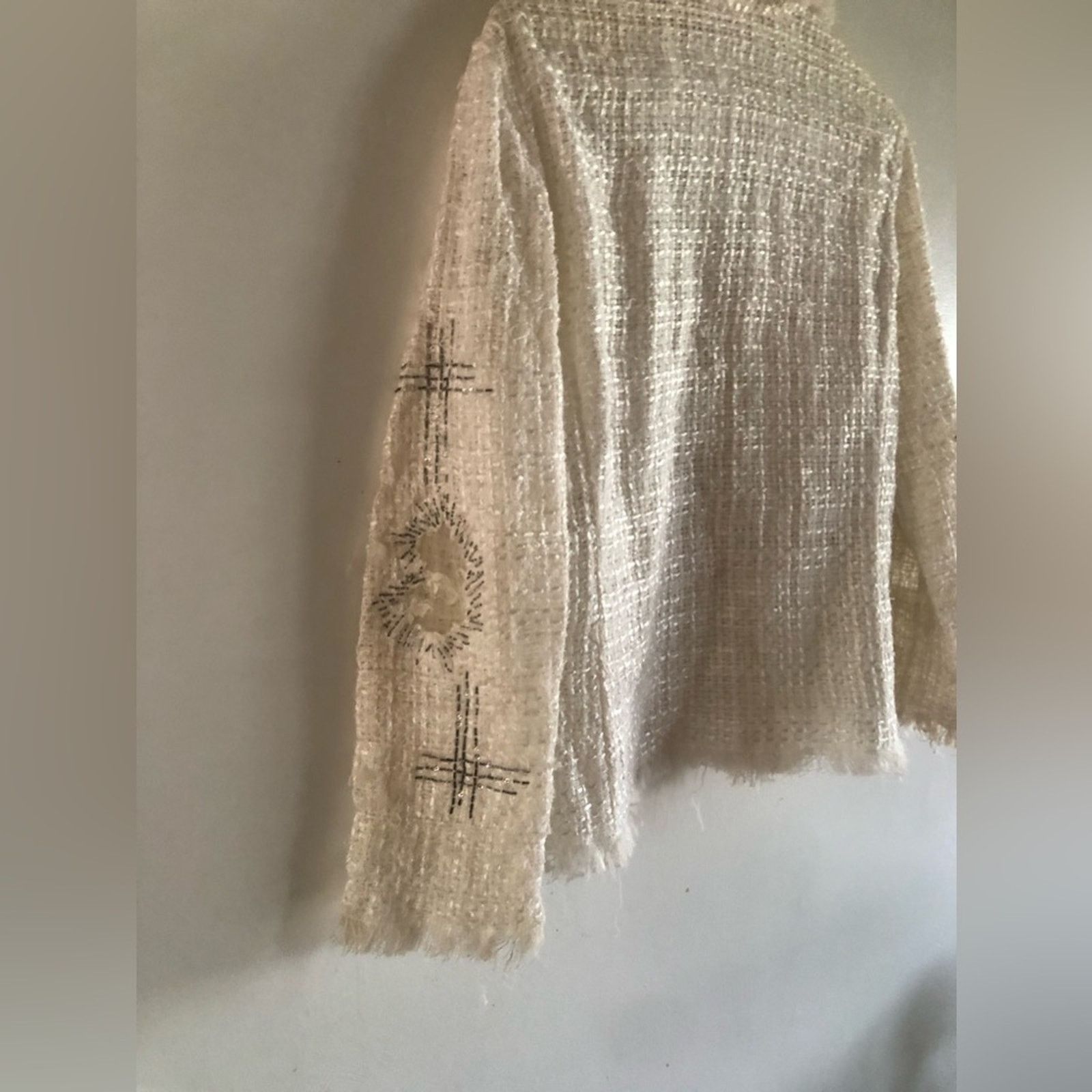 Emanuel Ungaro White Tweed Jacket Blazer by Emanuel Ungaro Size M / US 6-8 / IT 42-44 - 8 Thumbnail