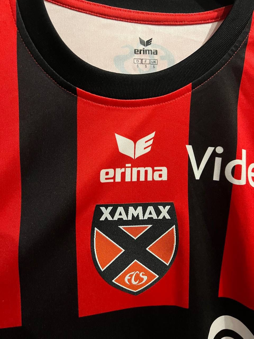 Erima 2015/16 NEUCHATEL XAMAX HOME SOCCER JERSEY FOOTBALL SHIRT S Size US S / EU 44-46 / 1 - 5 Thumbnail