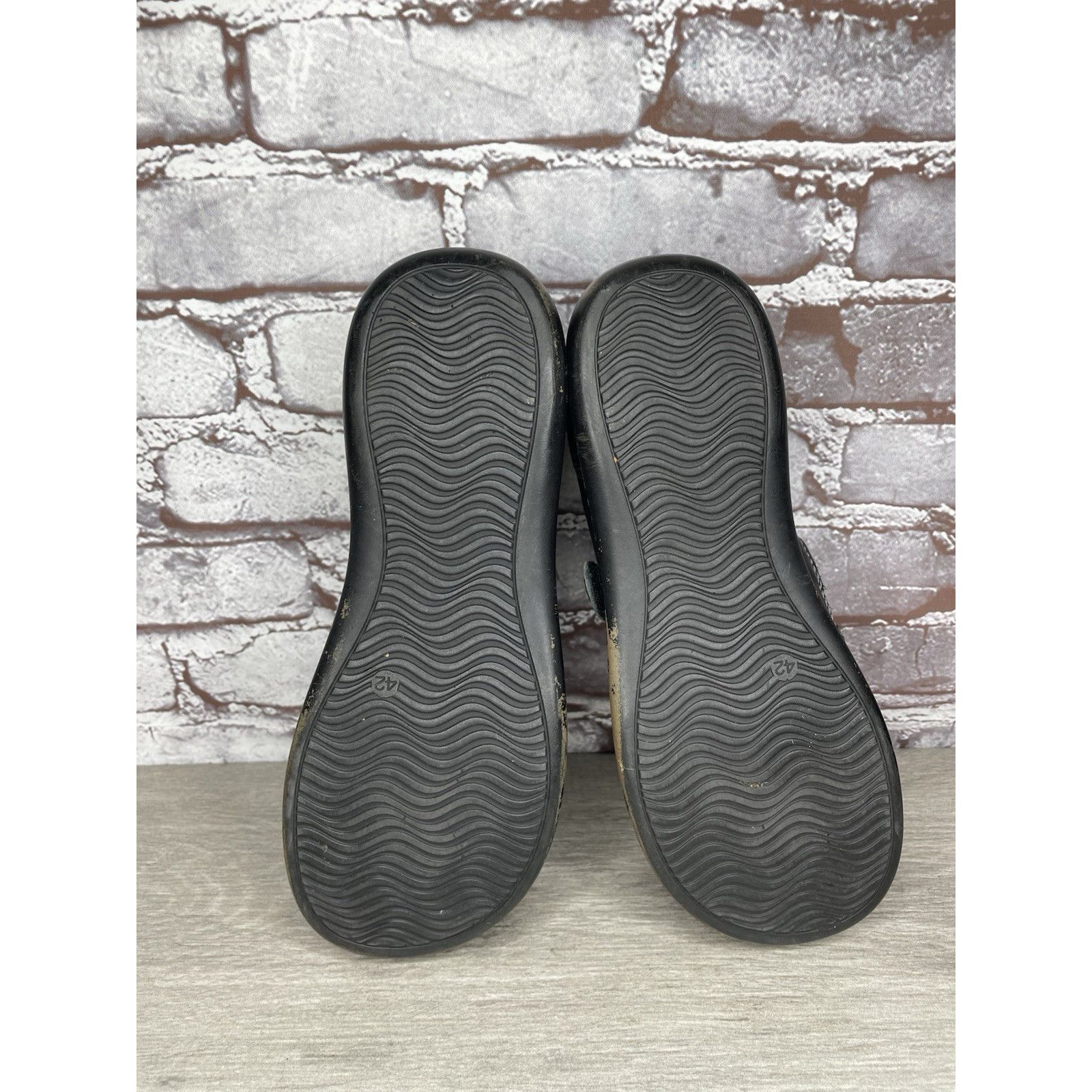 Spring Court Spring Step Black Leather Wingtip Button Strap Clogs Shoes W Size US 11 / IT 41 - 15 Thumbnail