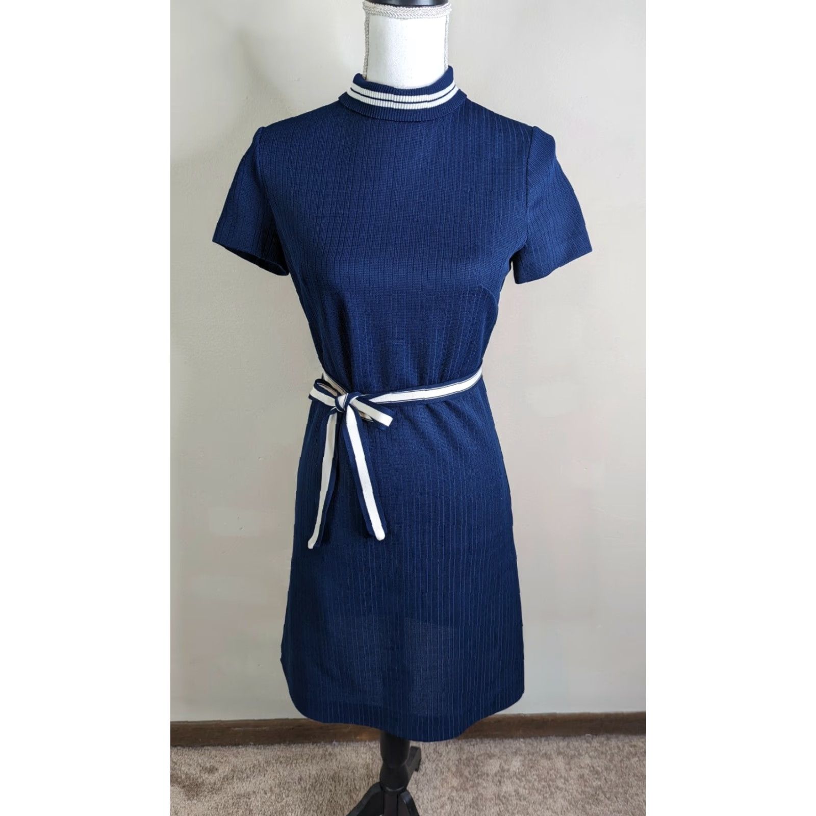 Vintage Vintage 60s Mod Women's Blue Fitted Sheath Dress 4/6 Small User: Vintage 60s Mod Women's Blue Fitted Sheath Dress 4/6 Small Size 4XL / US 24-26 - 2 Thumbnail