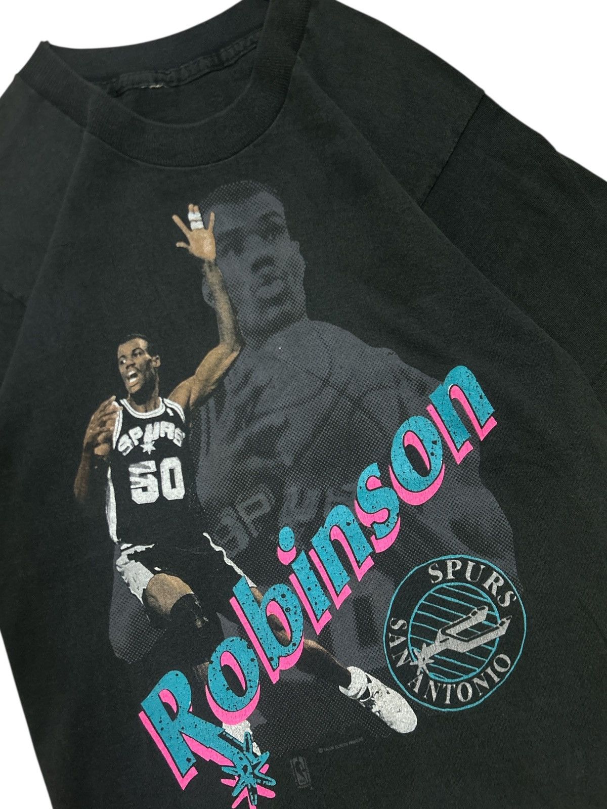 Vintage Vintage 90s David Robinson San Antonio Spurs NBA T-Shirt Size US M / EU 48-50 / 2 - 2 Thumbnail