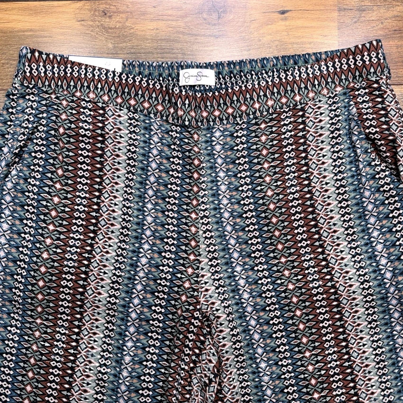 Jessica Simpson Jessica Simpson Pants Womens Large Green High Rise Ankle Straight Geometric Logo Viscose Rayon City Casual NWT Size 36" / US 14 / IT 50 - 2 Thumbnail