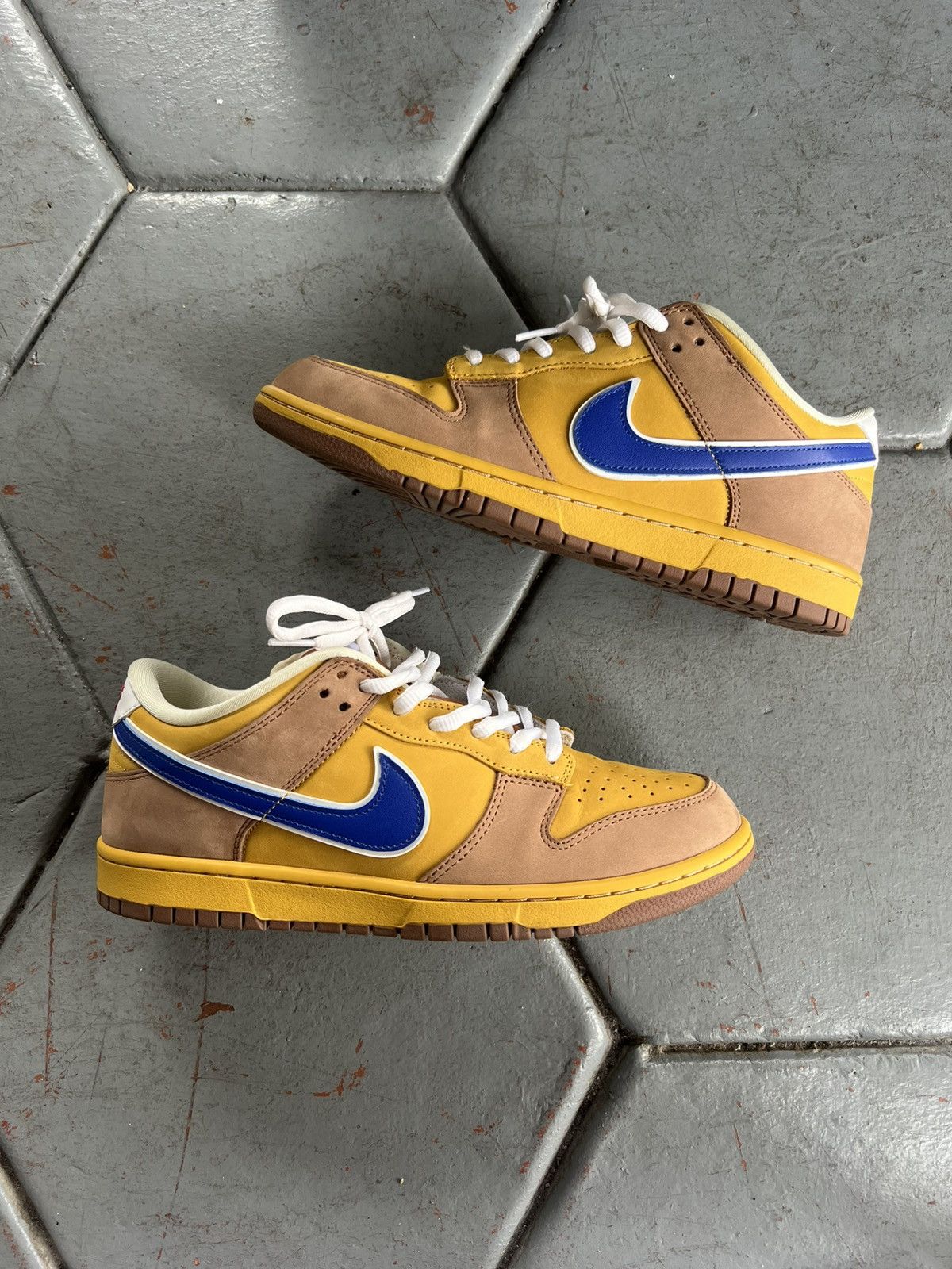 Nike Sb Dunk Newcastle Nike Dunk SB Low Newcastle Brown Ale Size 
