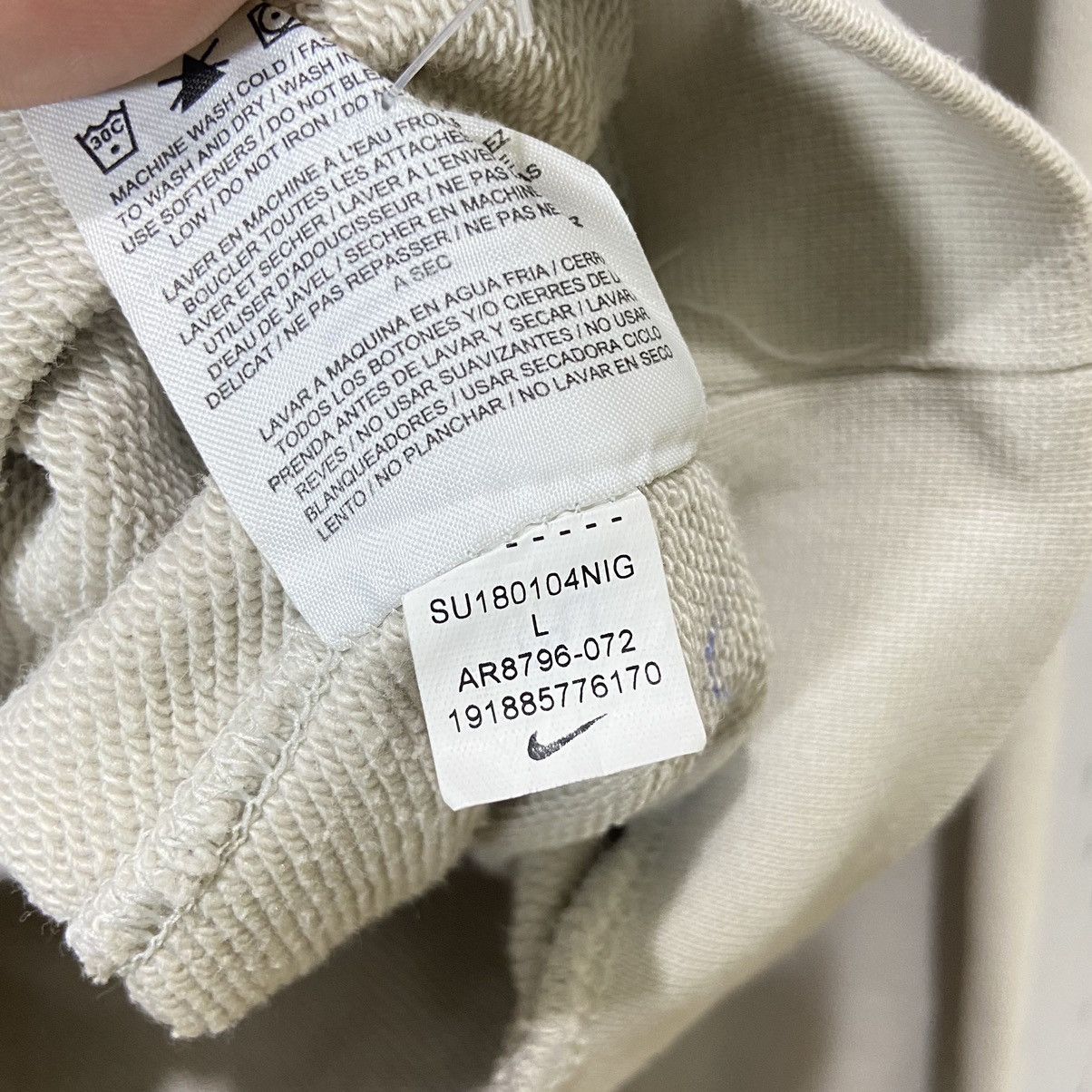 Nike ACG Nike Acg Spellout Logo Back Pocket Sweatshirt Size US L / EU 52-54 / 3 - 7 Thumbnail