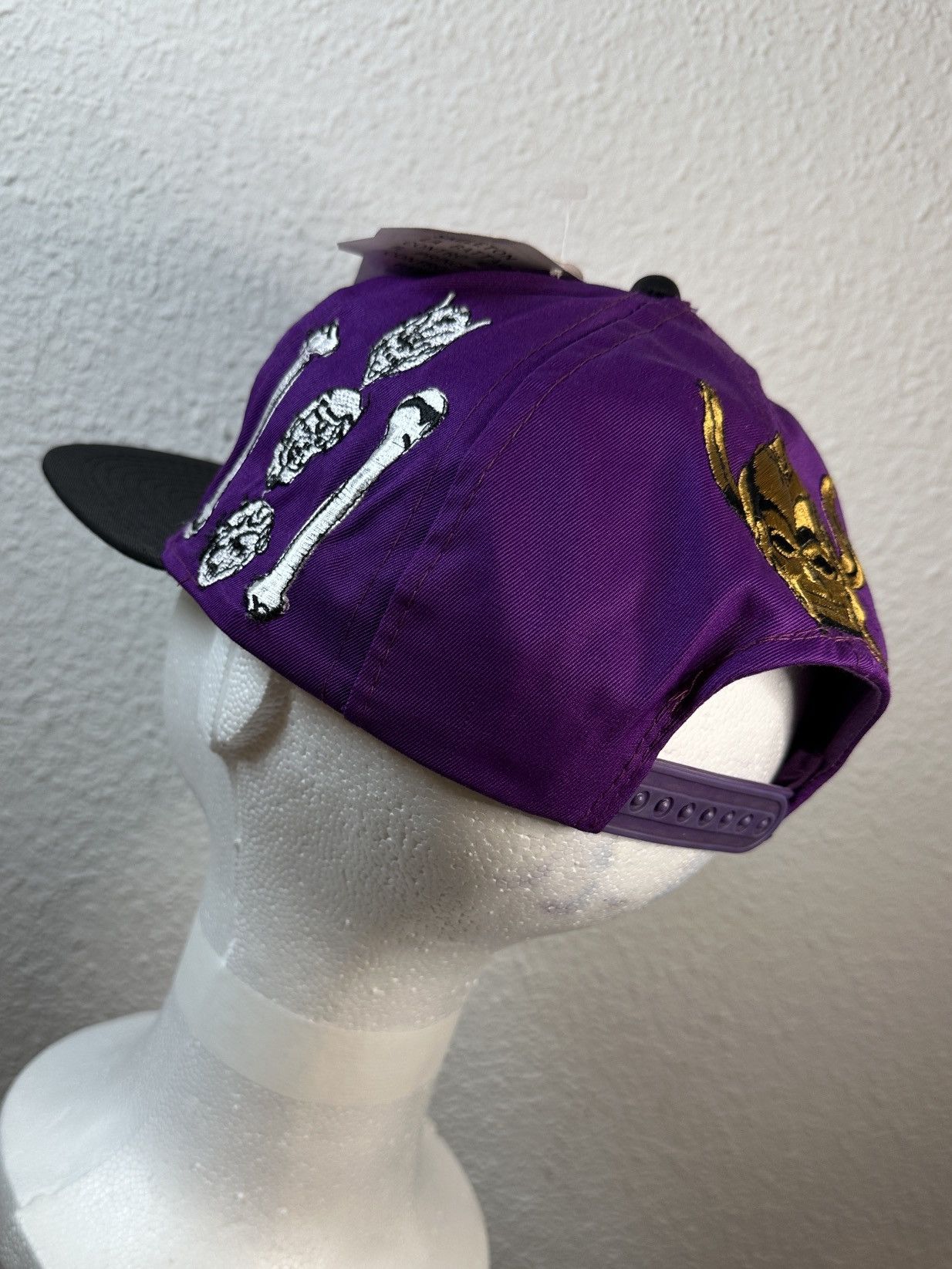 Other 1996 Skeleton Warriors Bruno Mario Cap Size ONE SIZE - 7 Thumbnail