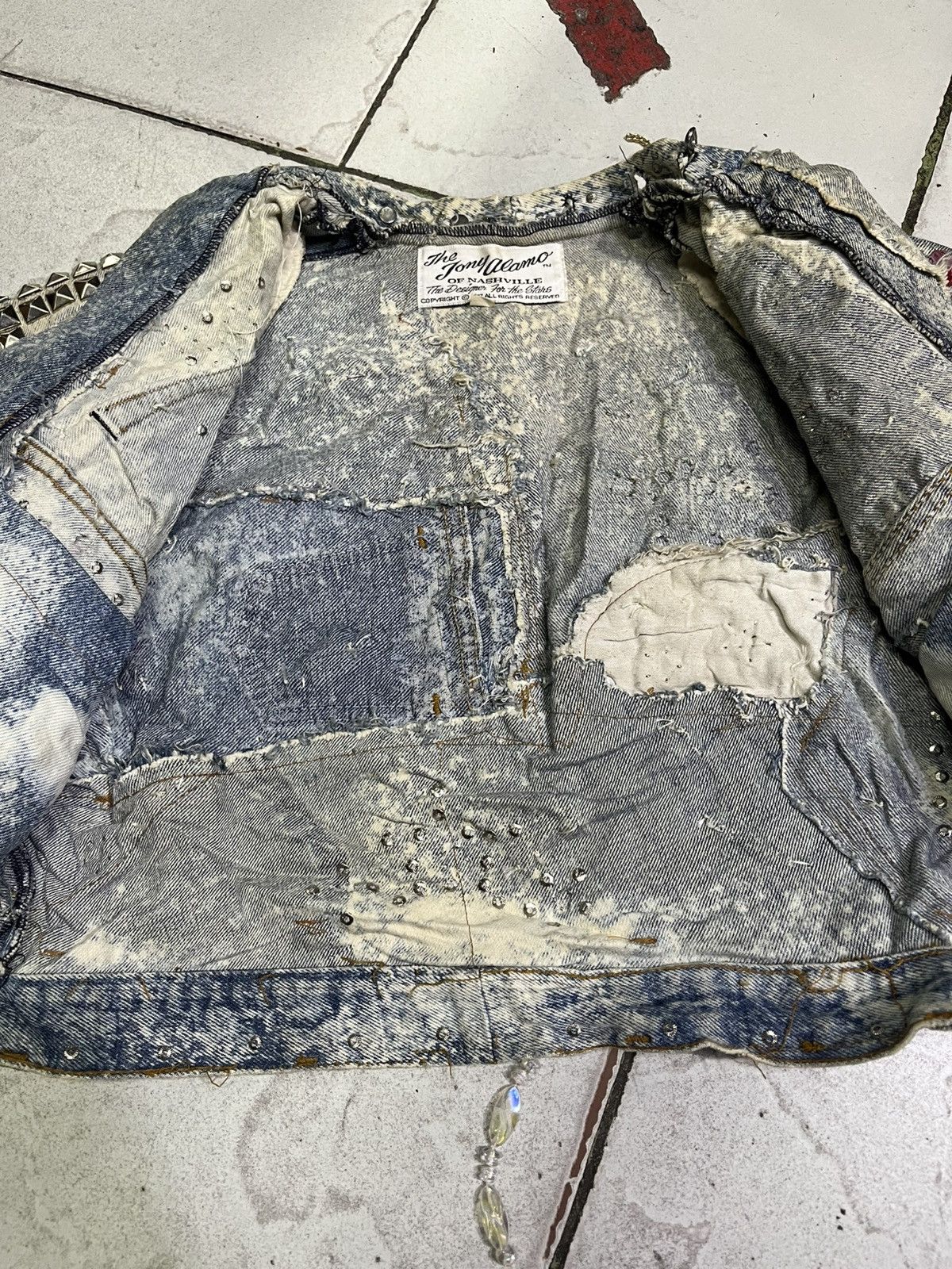 Levi's 🔥🔥🔥 Very Rare Levis Patchwork X Tony Alamo Denim Jacket Size US S / EU 44-46 / 1 - 10 Thumbnail