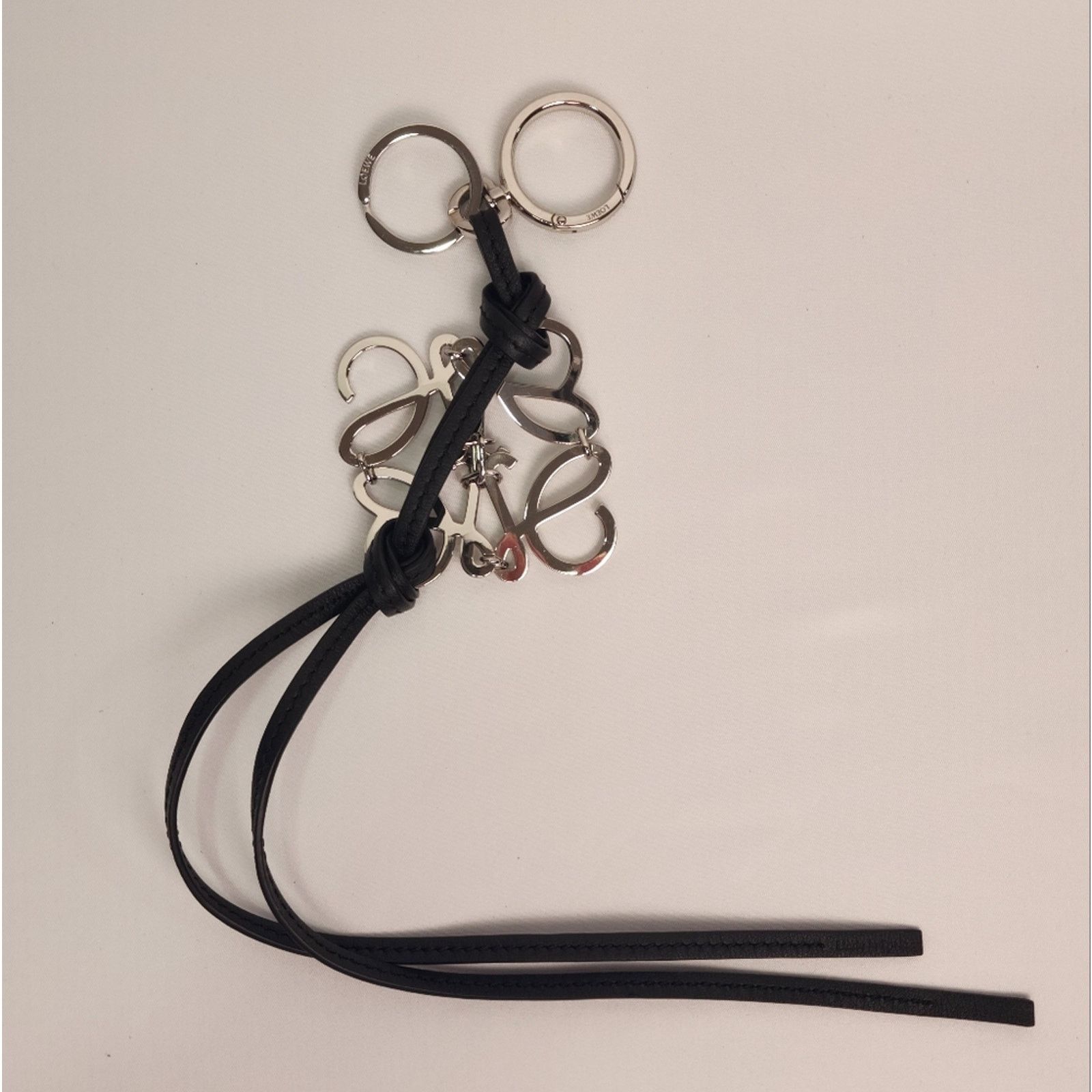 Loewe LOEWE Bag Charm Anagram Black leather calfskin Palladium Size ONE SIZE - 11 Thumbnail