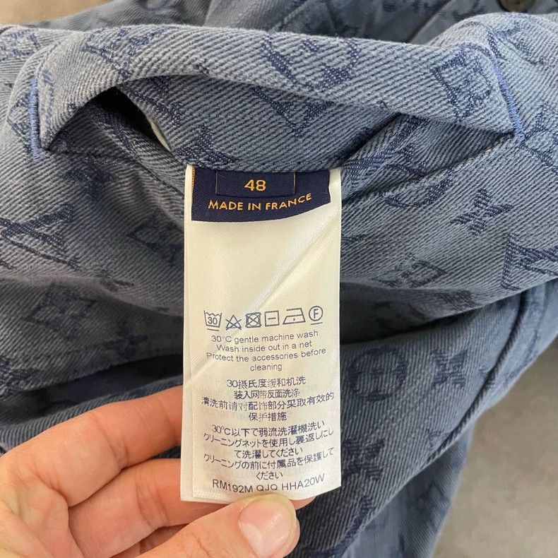 Louis Vuitton Louis Vuitton Blue full logo denim jacket Size US M / EU 48-50 / 2 - 6 Thumbnail