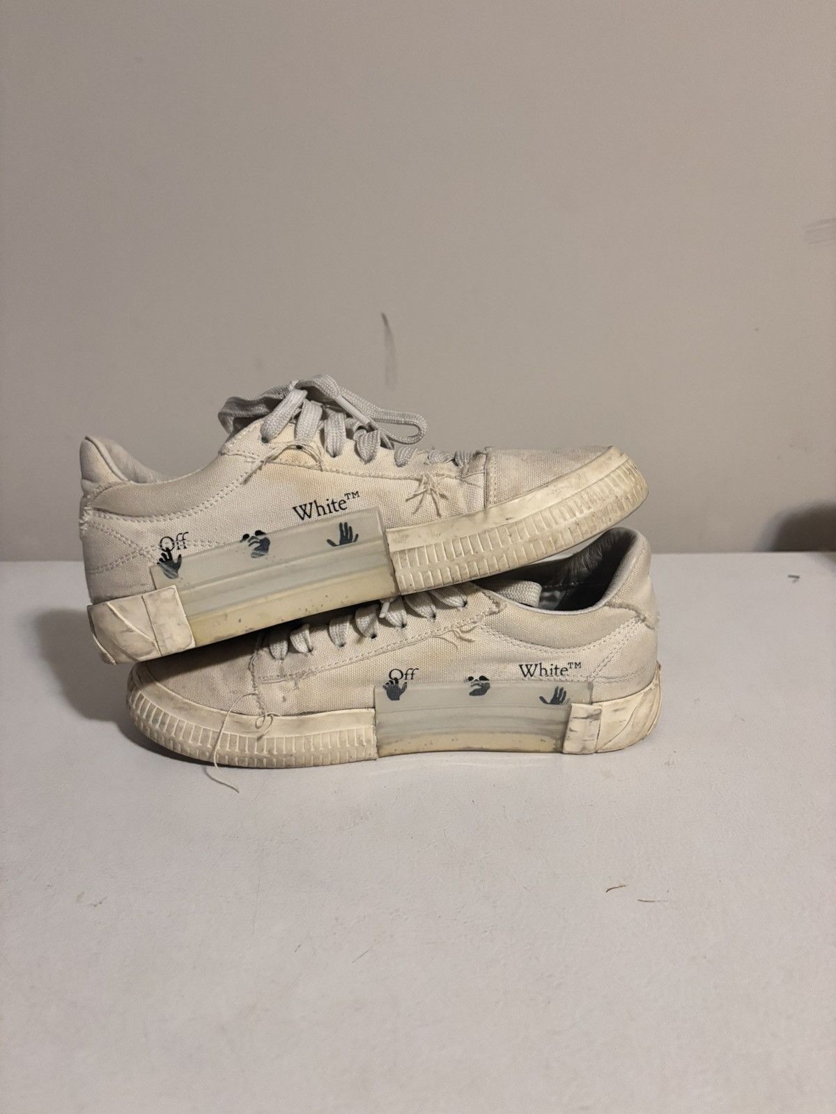 Off-White Off-White Vulcanized Sneakers Size US 6.5 / EU 39-40 - 6 Thumbnail