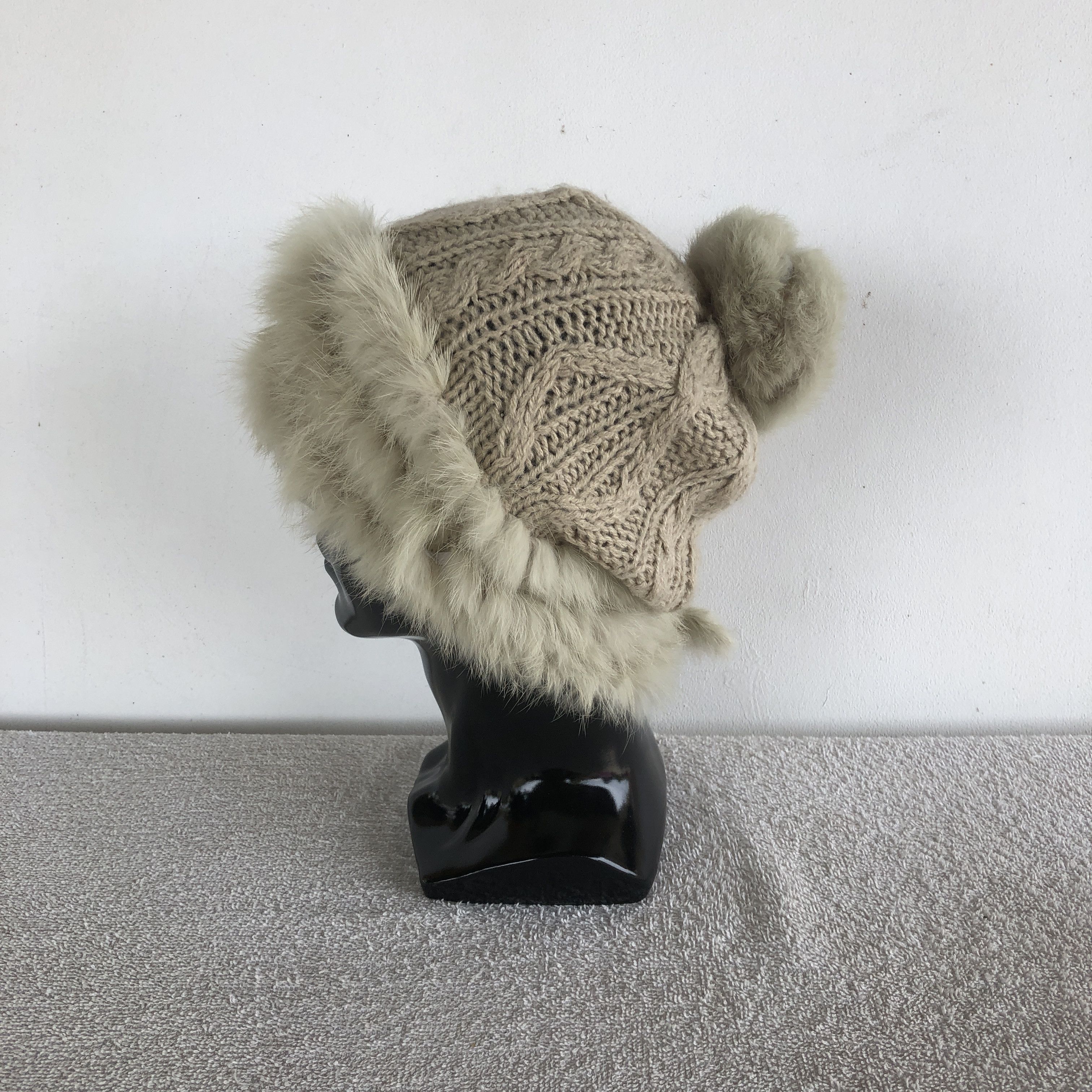 Japanese Brand Vintage Faux Fur Beanie Aran Isle Knit Snow Caps Hats Size ONE SIZE - 4 Thumbnail