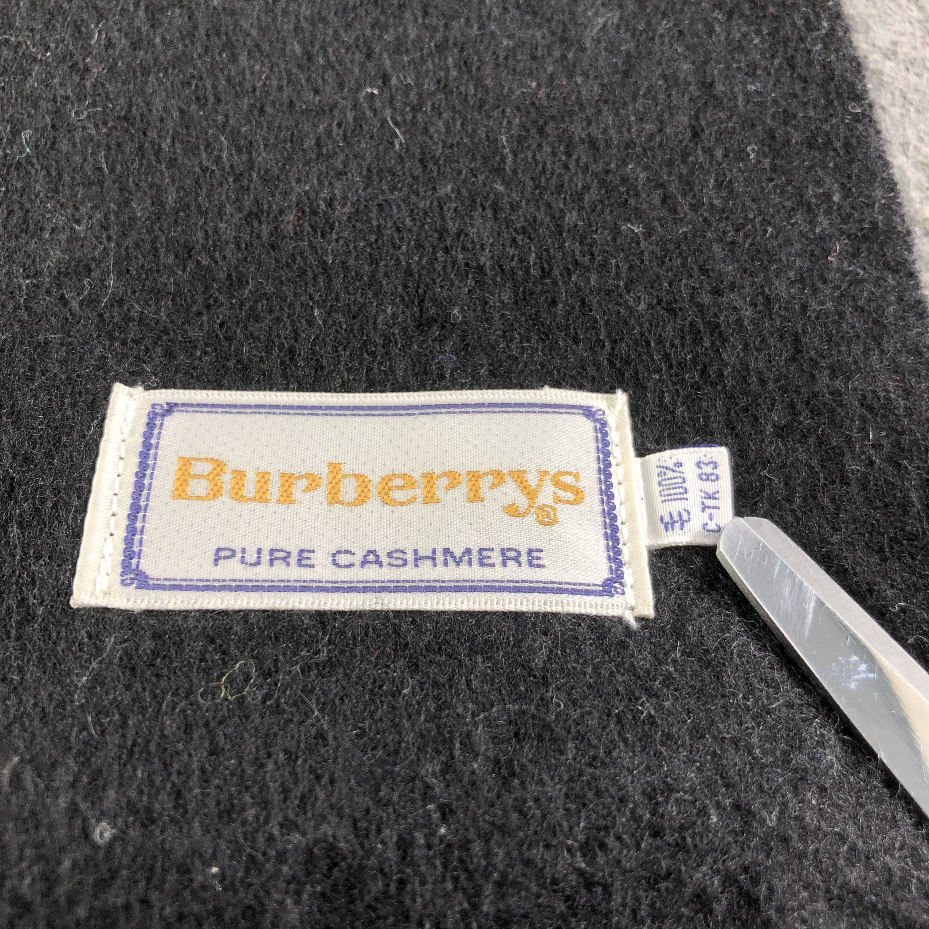 Burberry Burberrys Plain Black Cashmere Scarf Muffler V1609 Size ONE SIZE - 5 Thumbnail