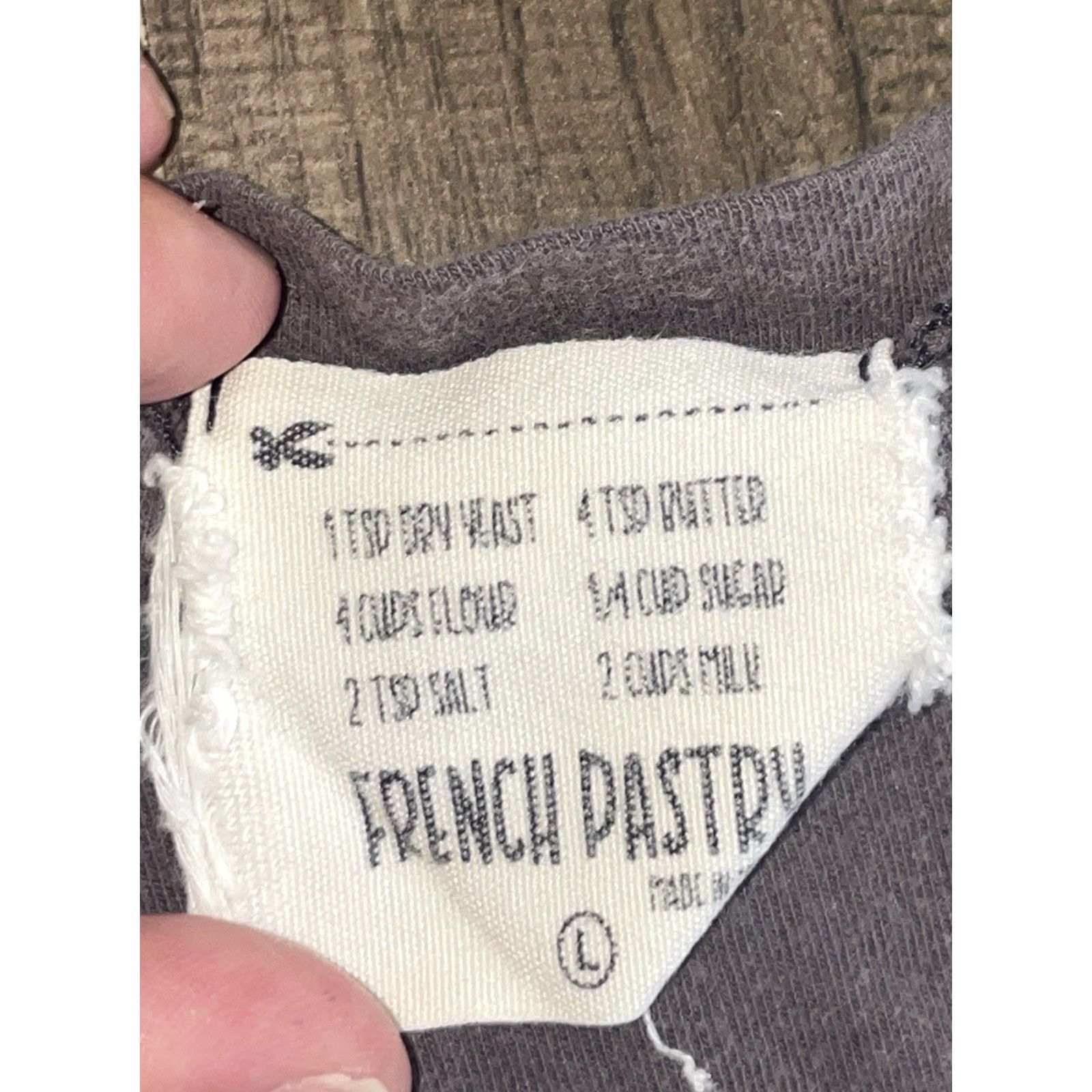 Vintage French Pastry Women’s Anime Reaction Crop Top Shirt Grey Large Size L / US 10 / IT 46 - 3 Thumbnail