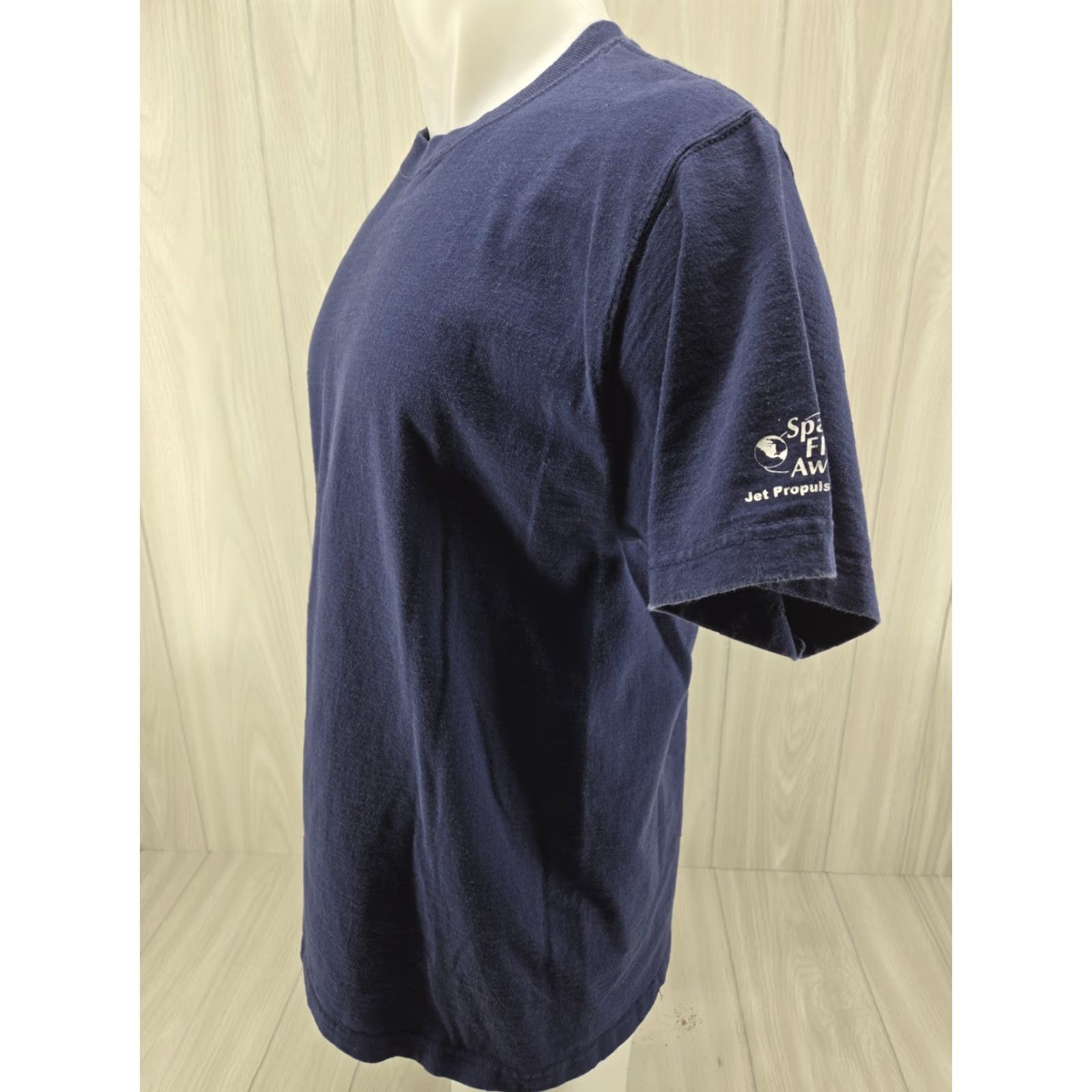 Fruit Of The Loom VINTAGE Space Flight Awareness T Shirt Mens Large Blue Nike Shirt Size US L / EU 52-54 / 3 - 4 Thumbnail