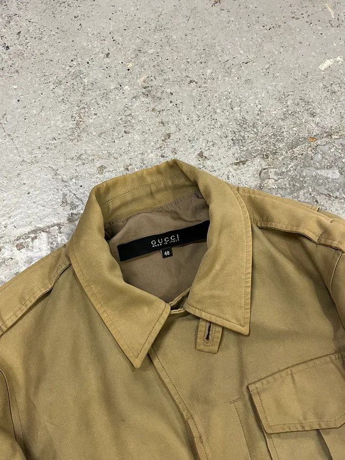 Gucci 2000s Gucci Beige Classy Buttoned Jacket by Tom Ford Size US M / EU 48-50 / 2 - 5 Thumbnail