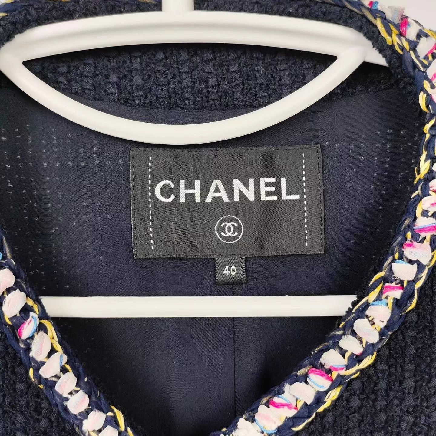 Chanel Chanel Classic Wool Blend Jacket Size M / US 6-8 / IT 42-44 - 6 Thumbnail