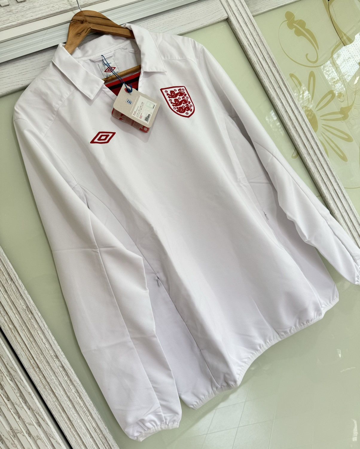 Umbro BNWT England 2012 Soccer Tracksuit Jacket Football Jersey Size US XL / EU 56 / 4 - 5 Thumbnail