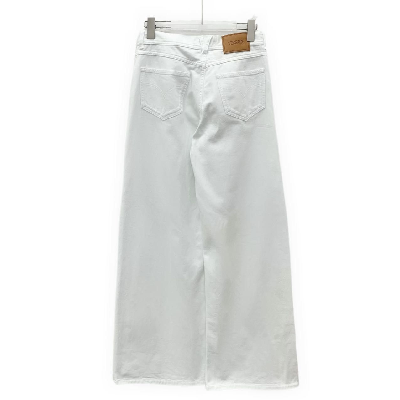 Versace Versace White Casual Pants With Leather Logo Plate K26WX Size 27" / US 4 / IT 40 - 2 Thumbnail