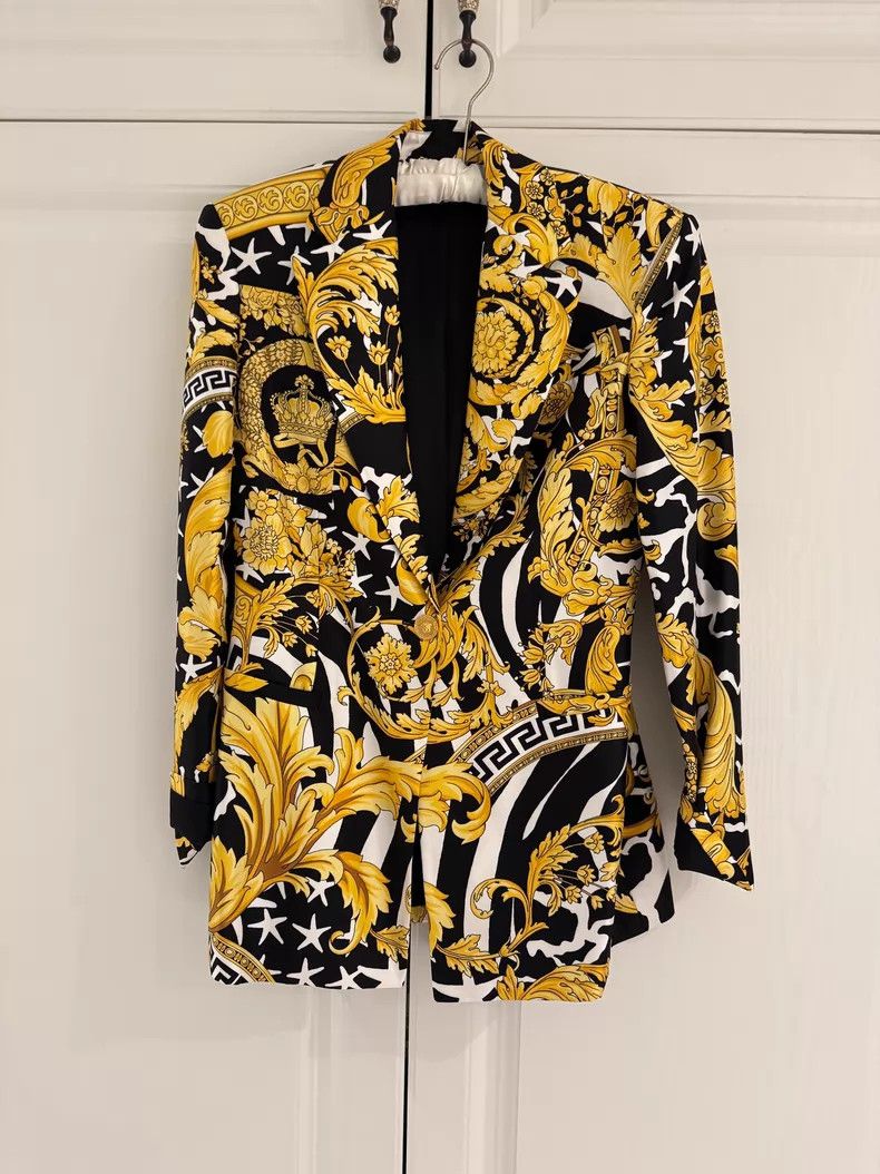 Versace Versace Baroque style blazer Size L / US 10 / IT 46 - 1 Thumbnail