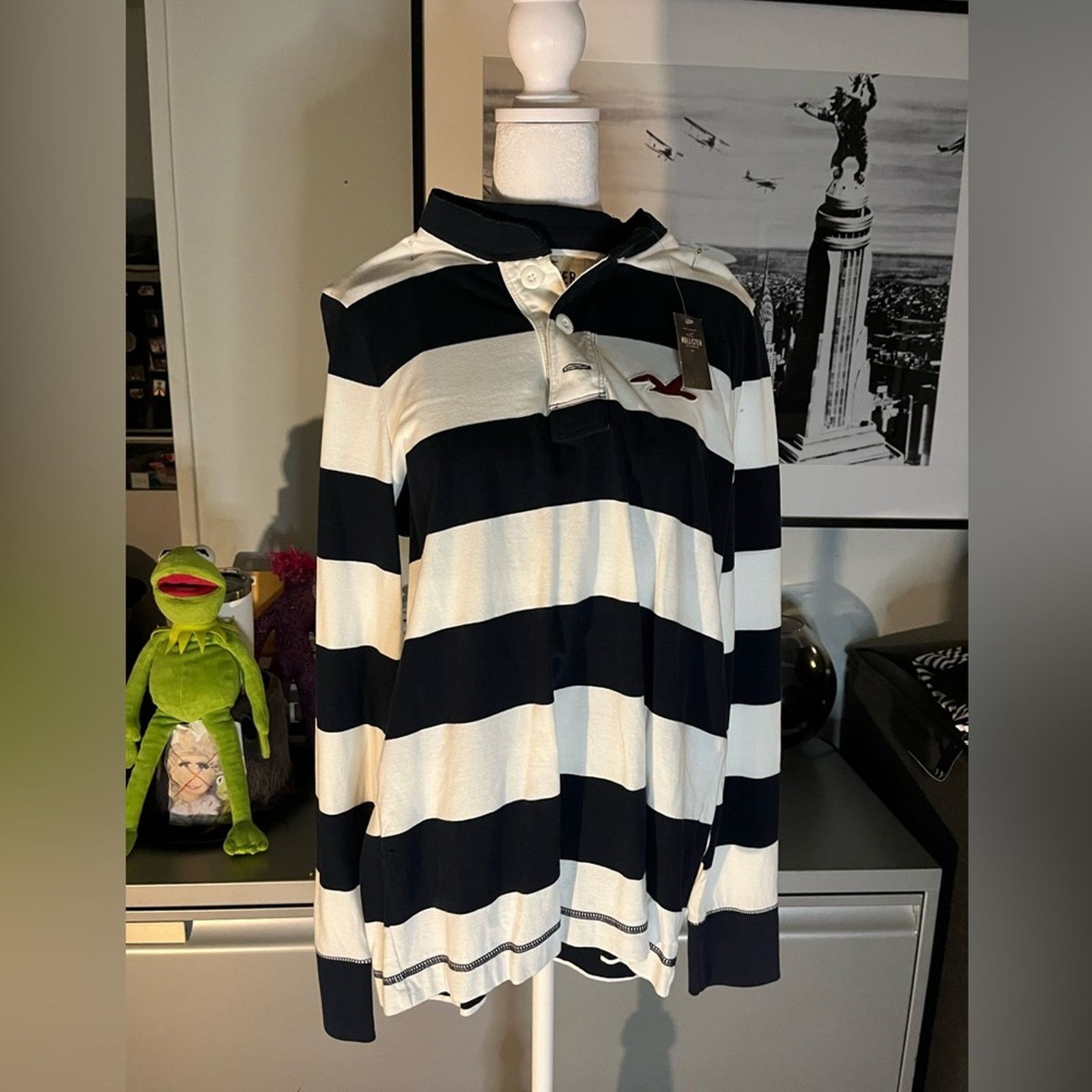 Hollister NWT Hollister Top Size M Size US M / EU 48-50 / 2 - 1 Thumbnail