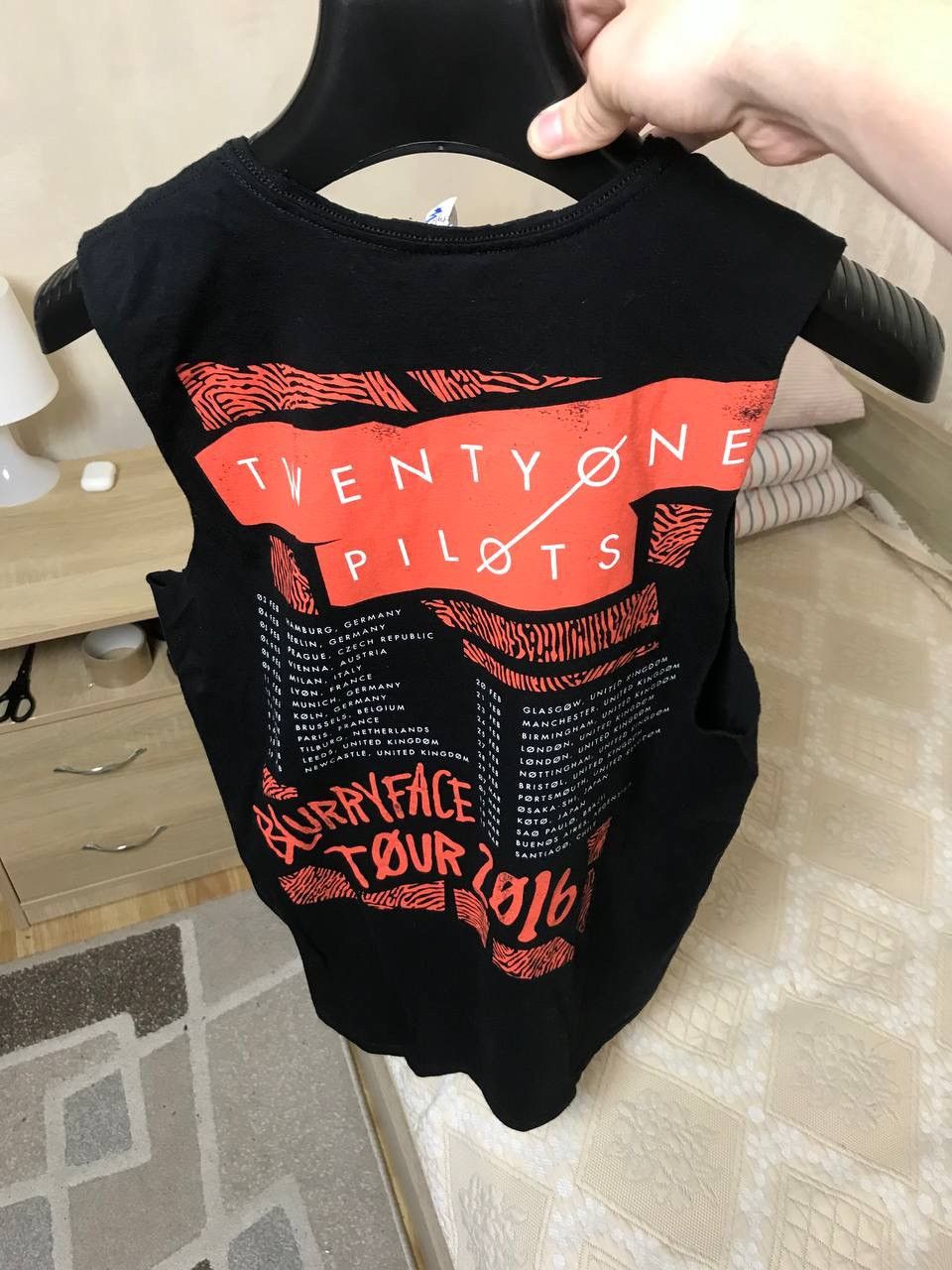 Band Tees 🔥 Twenty One Pilots Blurryface Album Tour 2015 Tank Shirt Size US M / EU 48-50 / 2 - 5 Thumbnail