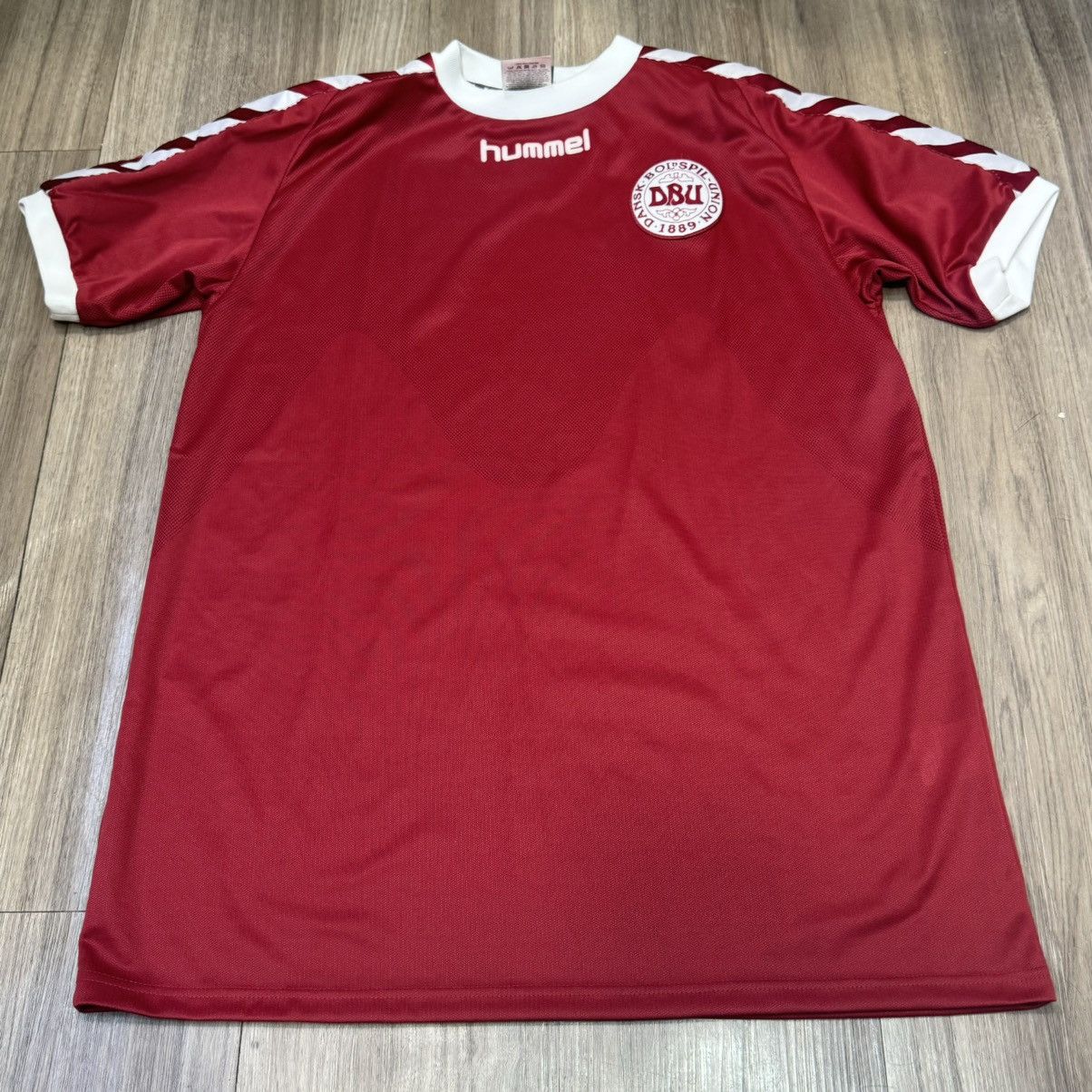 Hummel Denmark 02/04 home shirt Size US L / EU 52-54 / 3 - 1 Thumbnail