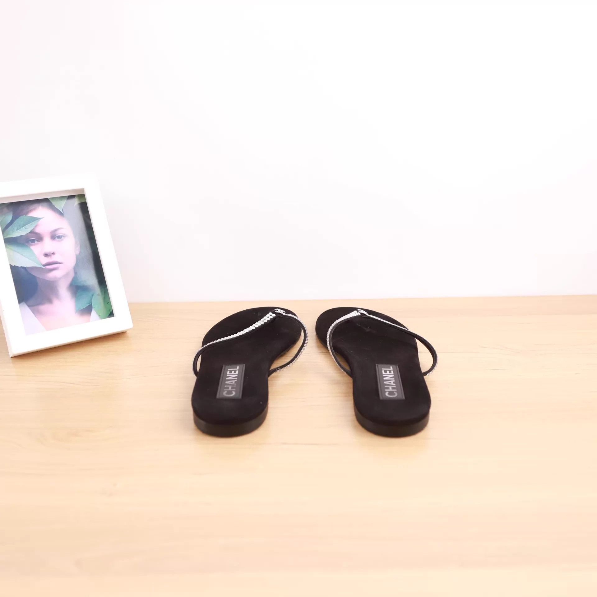 Chanel Chanel Women's Slides Size 38 Size US 7.5 / IT 37.5 - 5 Thumbnail