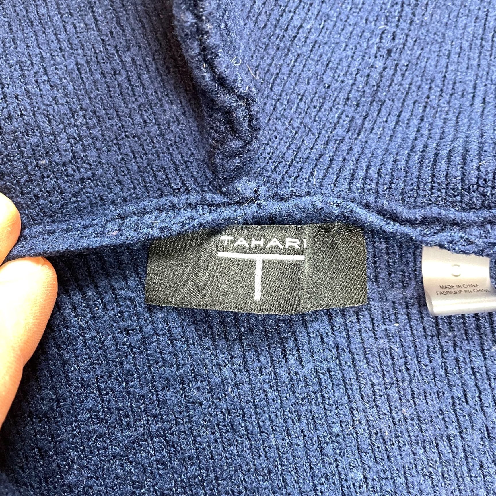 Vintage Tahari Sweater Womens Small Blue White Striped V-Neck Knit Pullover Hodded Stretch Size S / US 4 / IT 40 - 5 Thumbnail