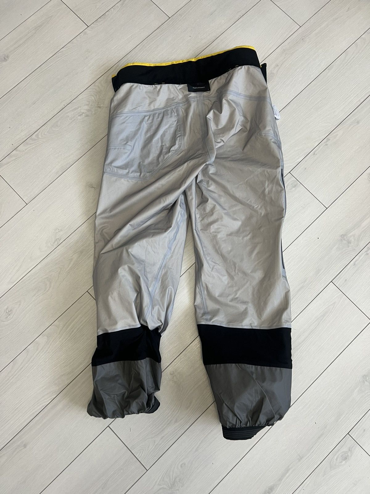 Peak Performance Peak Perfomance Gorpcore Outdoor Ski Winbreaker Pants Size US 36 / EU 52 - 15 Thumbnail