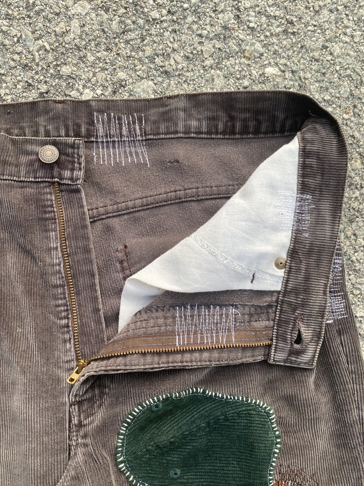 Levi's Vintage Clothing 1970s-80s Levis Corduroy Hippies Patchwork Flared Size US 34 / EU 50 - 16 Thumbnail