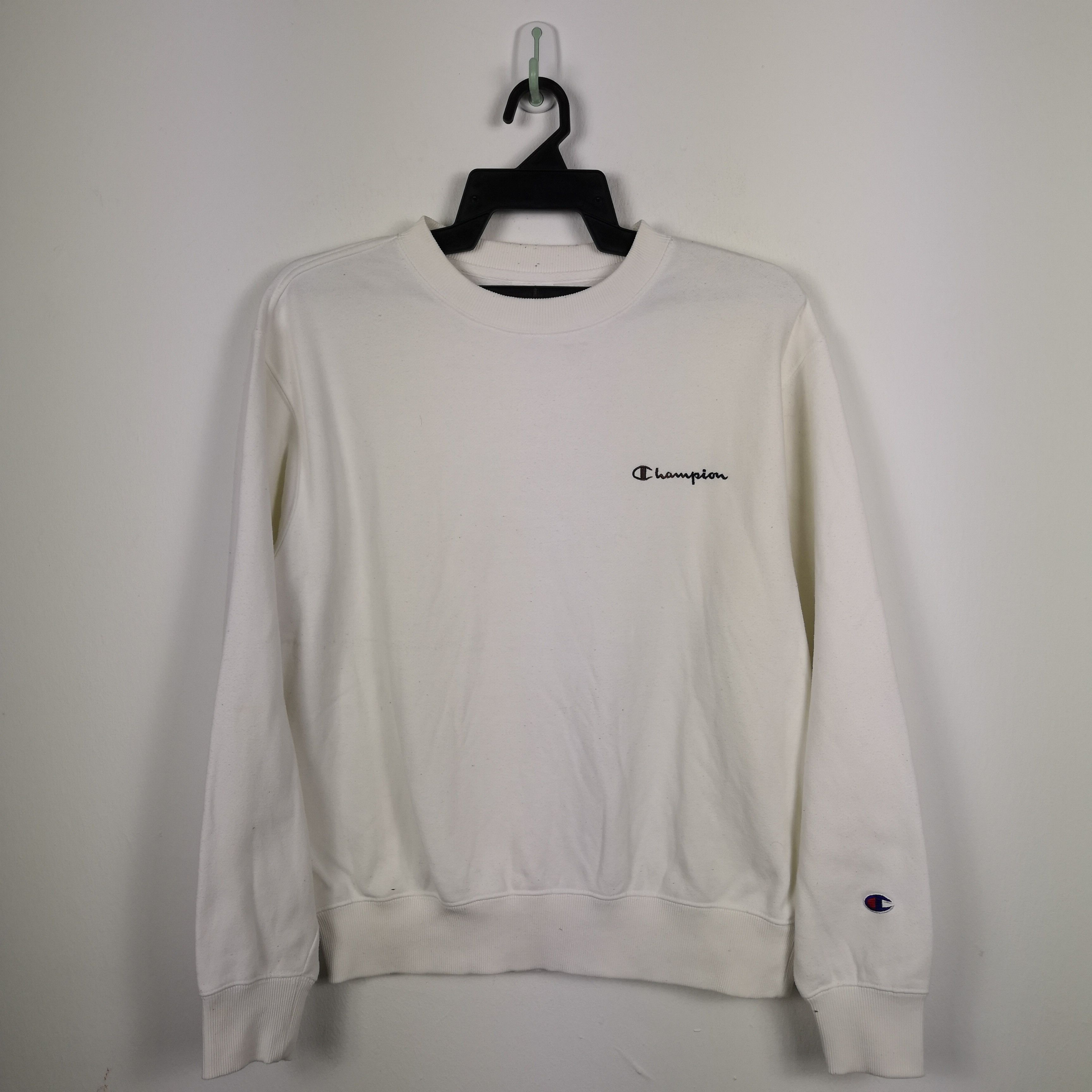 Champion Vintage Champion Sweatshirt Champion Crewneck Sweater Size US M / EU 48-50 / 2 - 2 Thumbnail