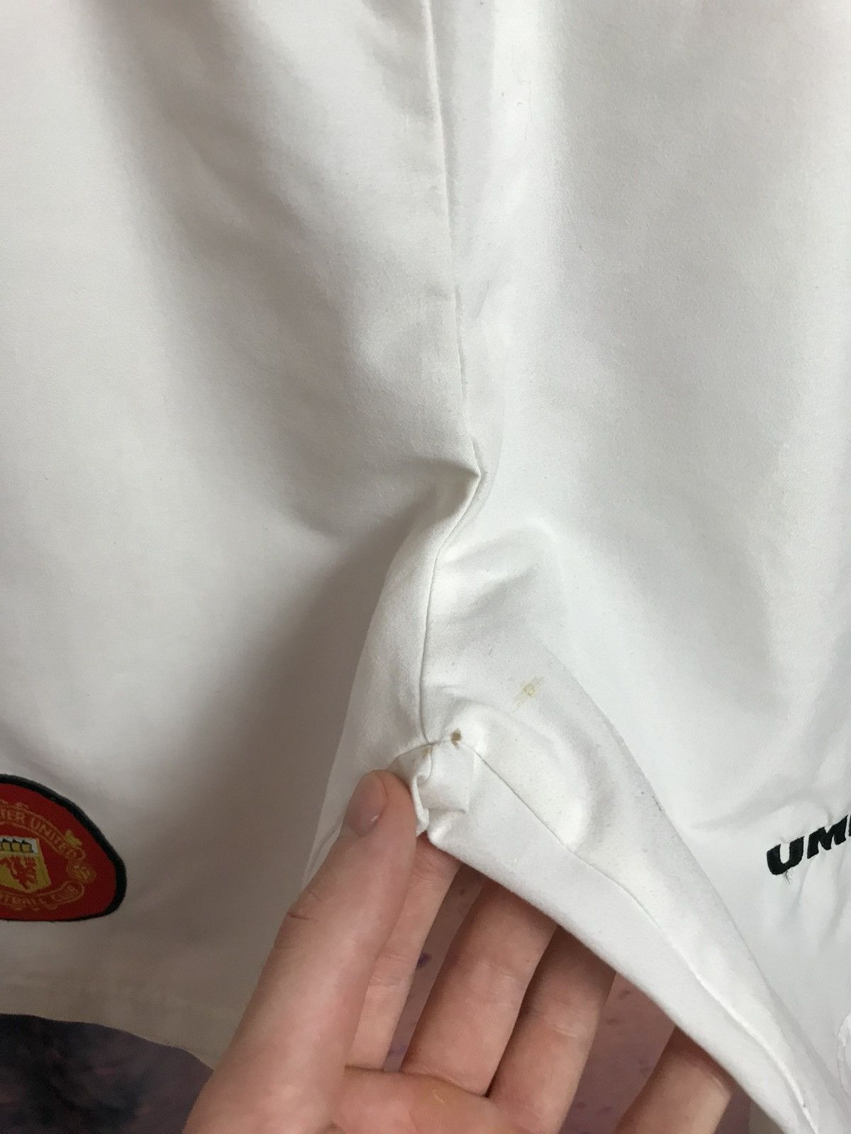 Umbro Vintage Manchester United soccer football shorts Size US 32 / EU 48 - 4 Thumbnail
