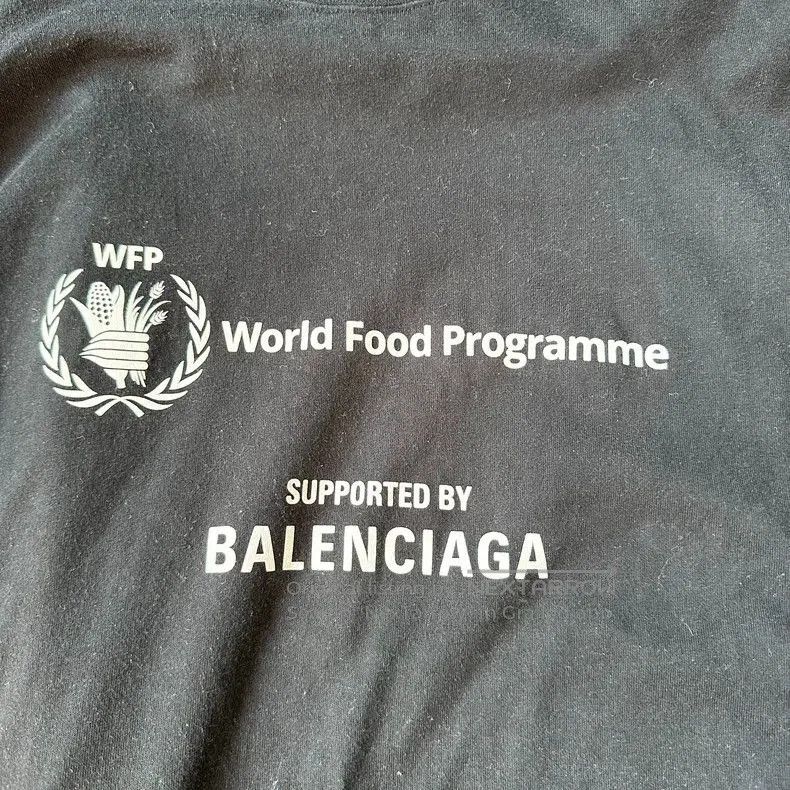 Balenciaga Balenciaga WFP collaboration black fake two-piece. Size US S / EU 44-46 / 1 - 3 Thumbnail