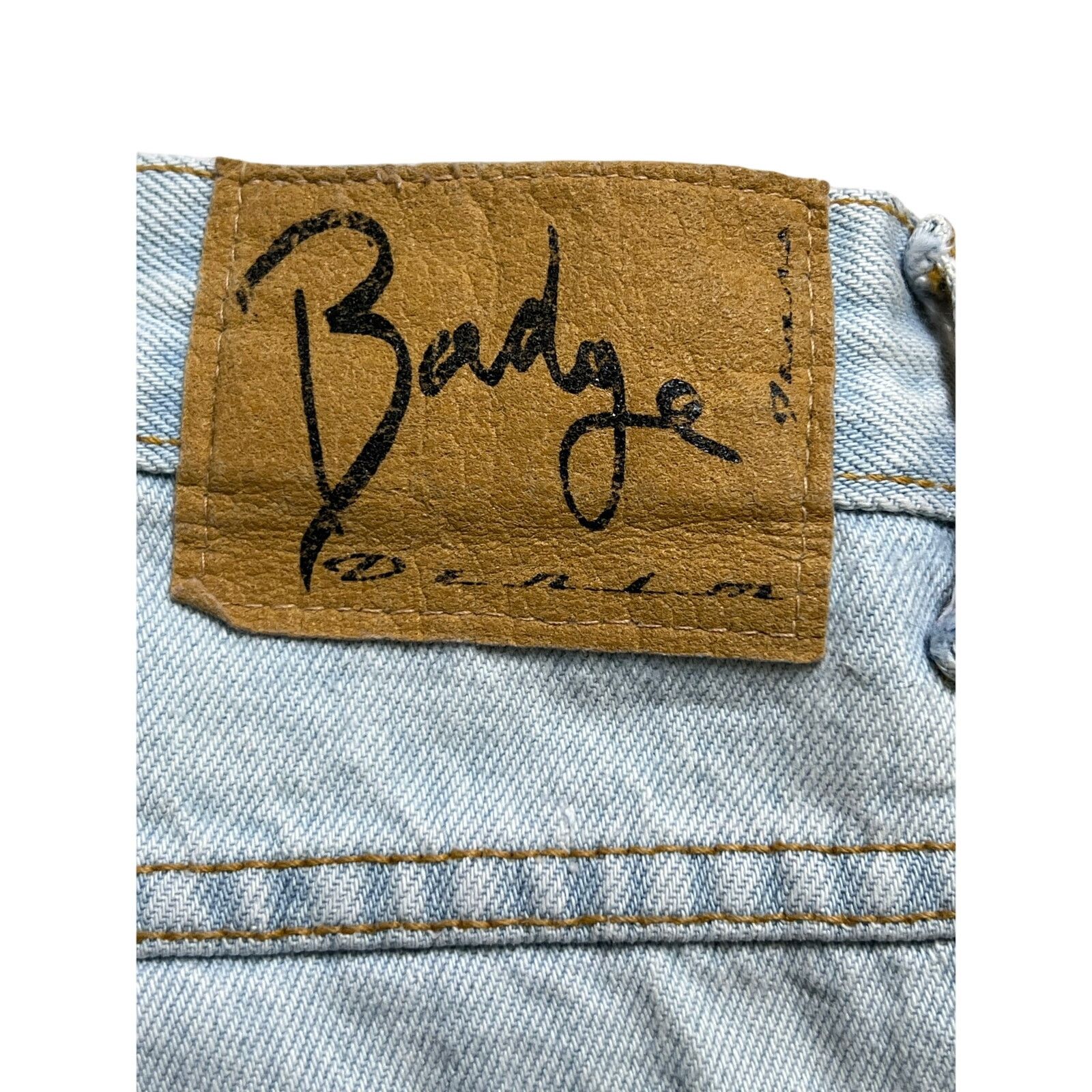 Vintage Vintage 90s Badge Denim Jeans Light Wash 38 Brazil 35x31.5 Size US 38 / EU 54 - 10 Thumbnail