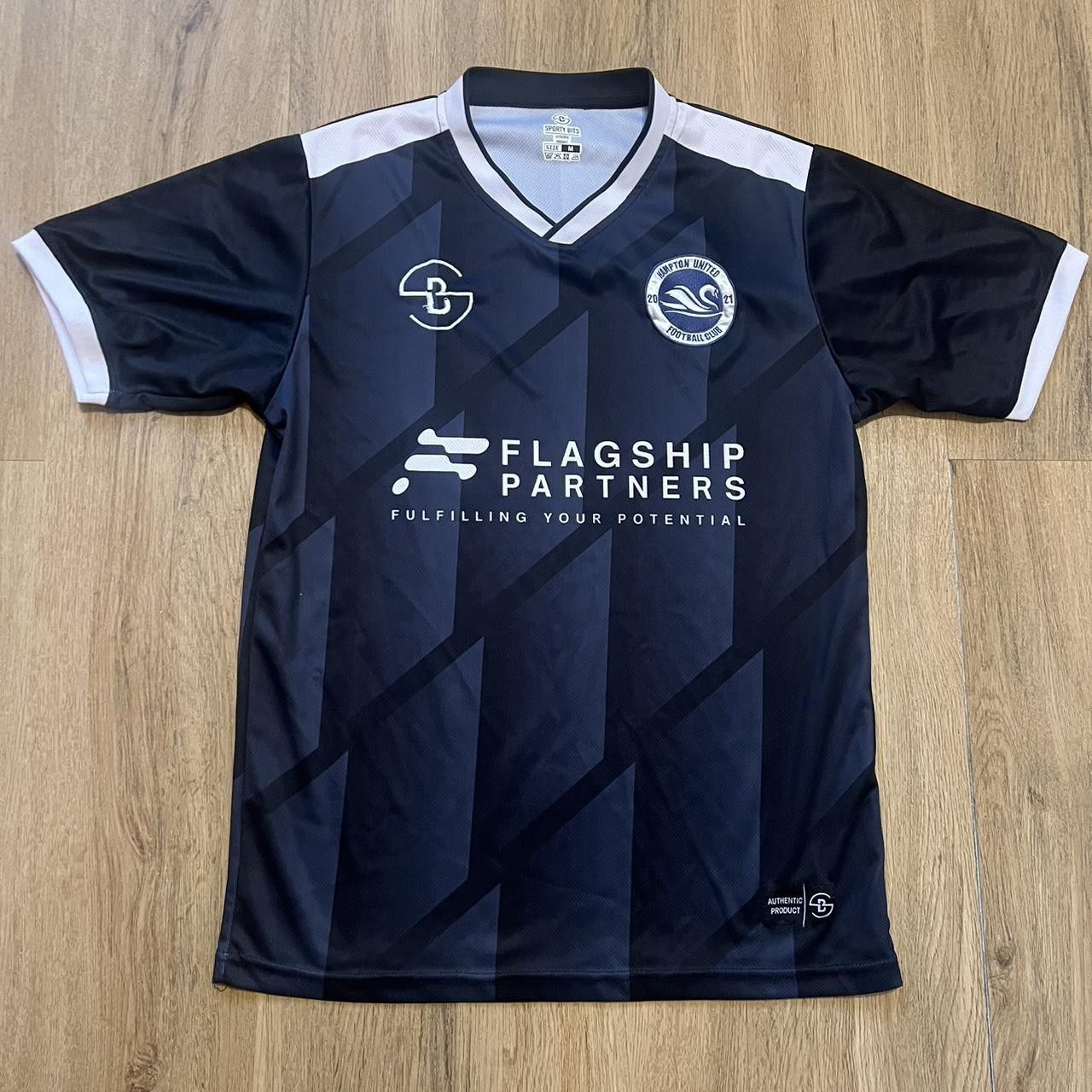 Other Hamilton United Sporty Bits Football Shirt Size US M / EU 48-50 / 2 - 1 Thumbnail