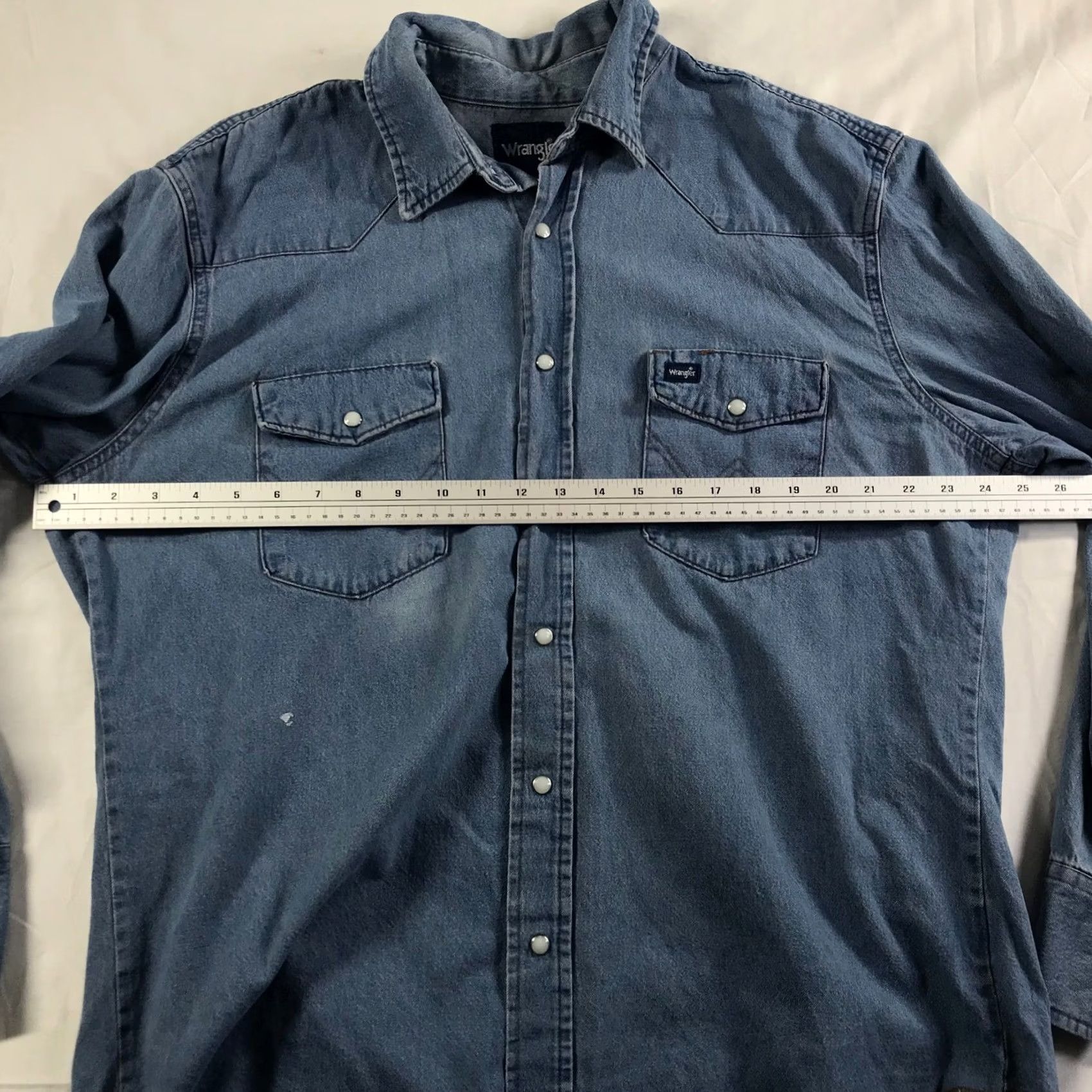 Wrangler Wrangler Denim Shirt Mens XL Light Wash Long Sleeve Cotton Western Snap MS7127D Size US XL / EU 56 / 4 - 3 Thumbnail