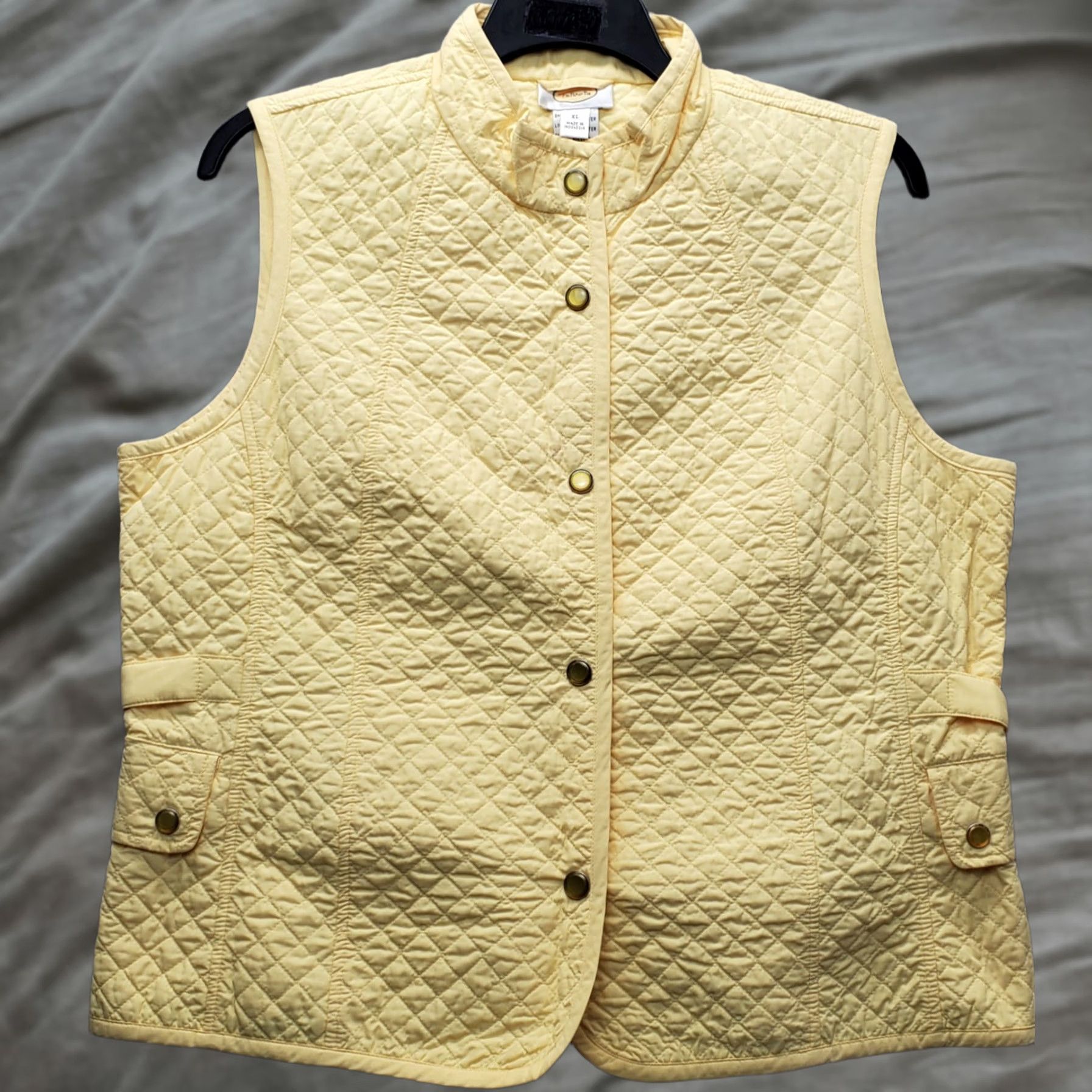 Talbots Talbots Quilted Vest Womens XL Yellow Lined Sleeveless Mock Neck Snap Button Shirt Size XL / US 12-14 / IT 48-50 - 1 Thumbnail