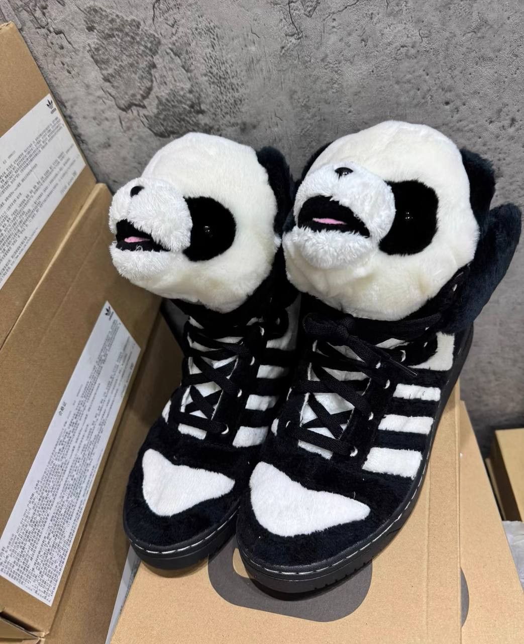 Jeremy Scott Adidas Jeremy Scott Wings Panda Bear sneakers Size US 11 / EU 44 - 3 Thumbnail