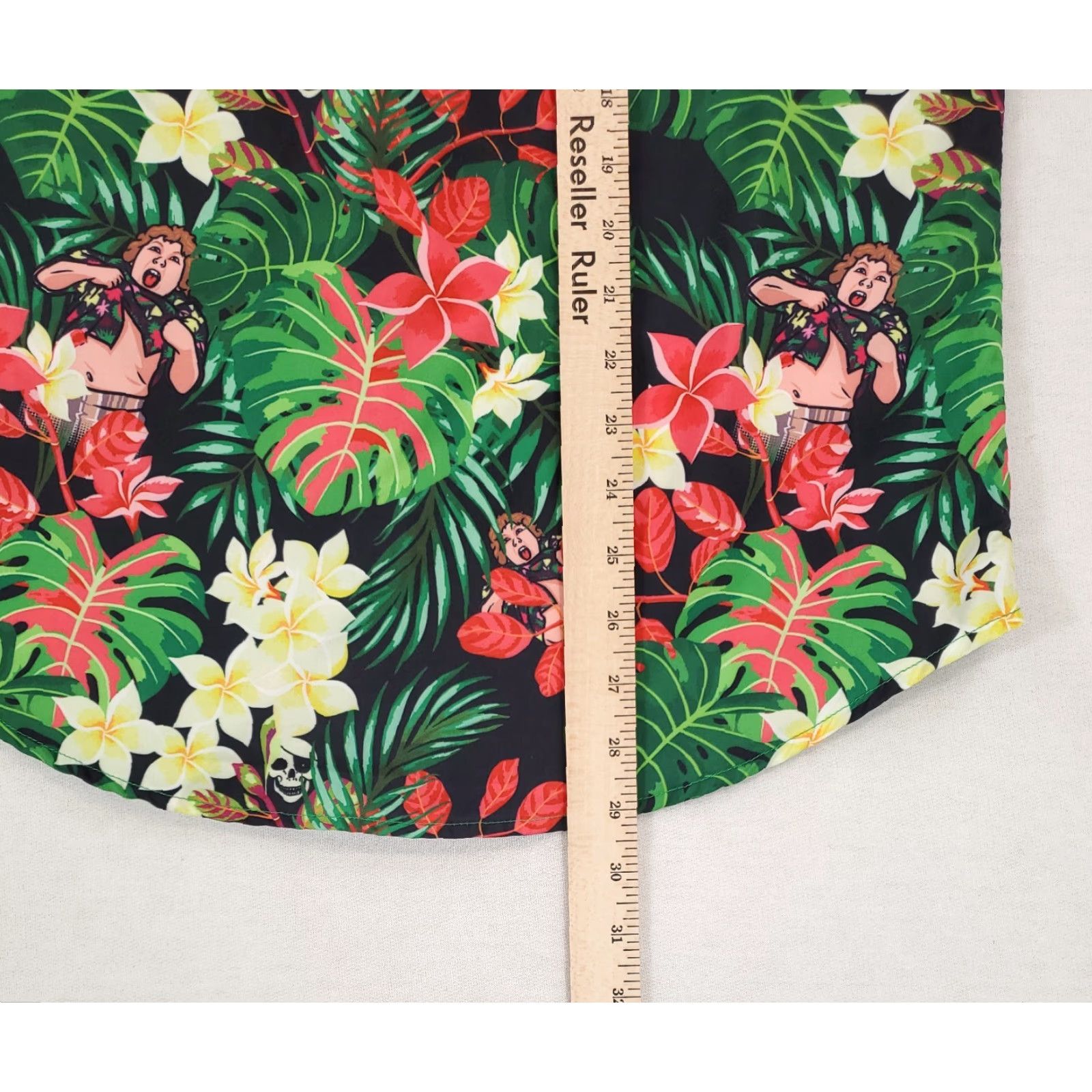 Vintage RSVLTS The Goonies Hawaiian Camp Shirt Black Green Floral Short Sleeve Mens S Size US S / EU 44-46 / 1 - 6 Thumbnail