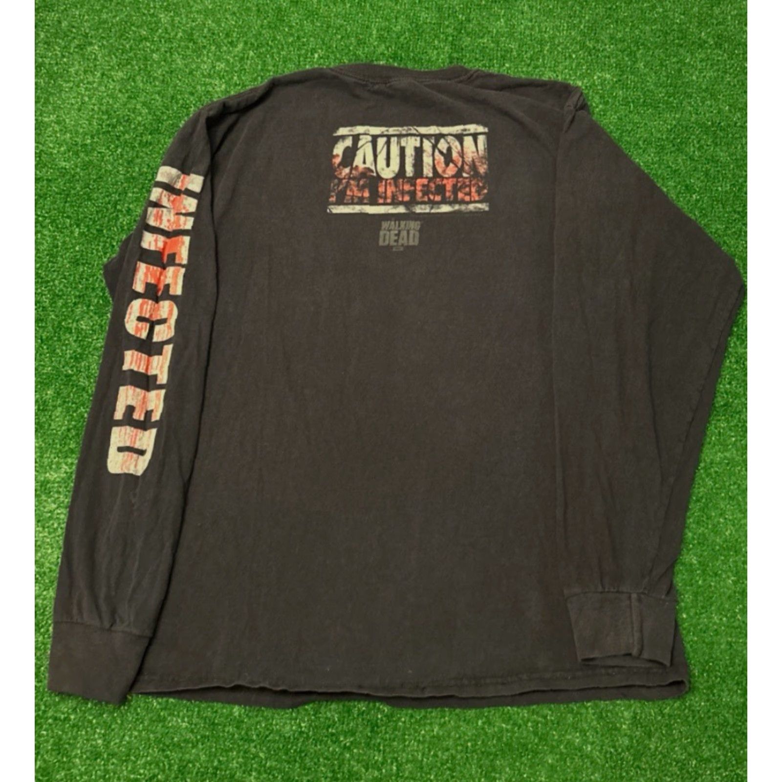 Gloverall VINTAGE The Walking Dead Zombie Infected All Over Long Sleeve 2013 Shirt Mens L Black Horror Movie Vintage Zombies Shirt Mens L Size US L / EU 52-54 / 3 - 2 Thumbnail