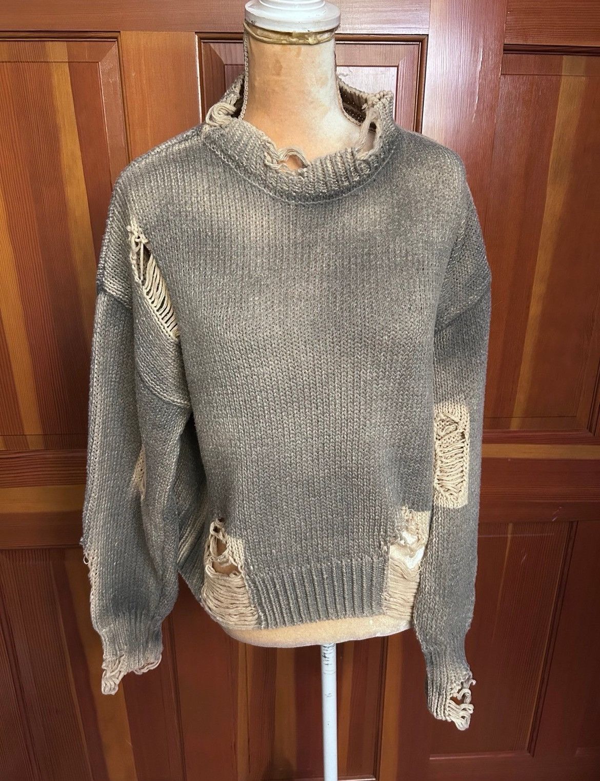 Designer × Other NWT, Lavishly Paris Women’s Distressed Oversized Sweater. Size S / US 4 / IT 40 - 8 Thumbnail